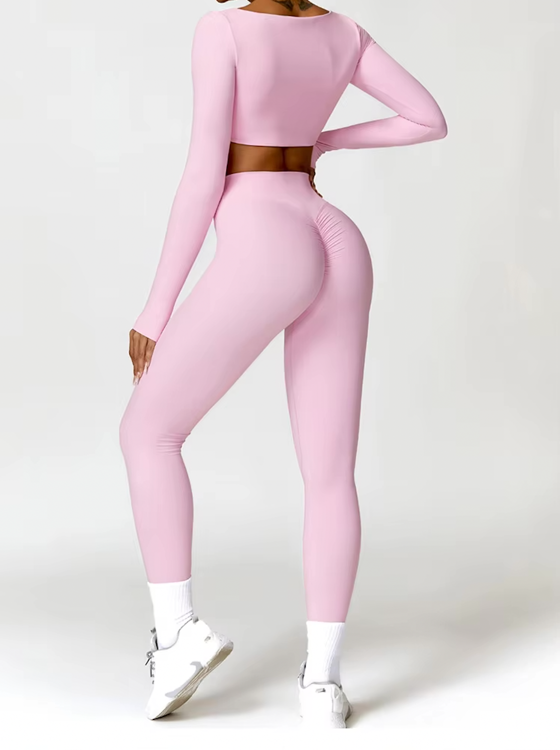 Pantera Long-Sleeve Crop Top & High-Waist Scrunch Leggings in Baby Pink