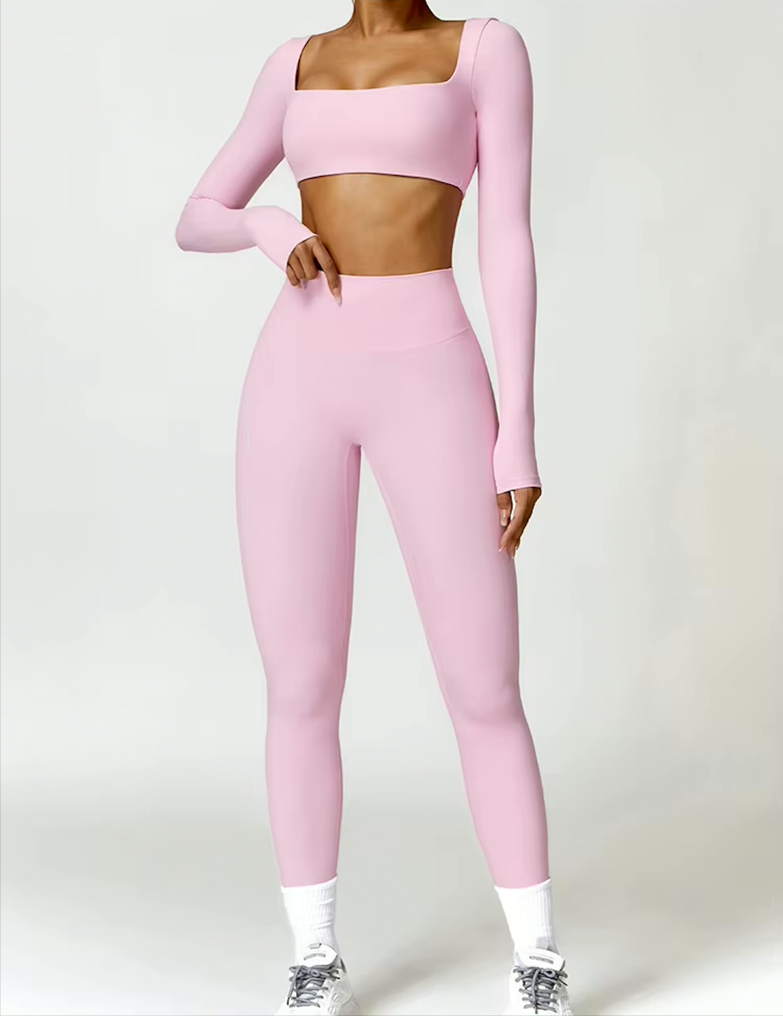 Pantera Long-Sleeve Crop Top & High-Waist Scrunch Leggings in Baby Pink