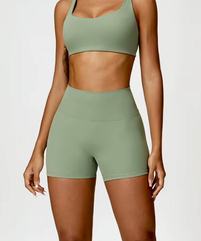 Pantera High-Waist Scrunch Cycling Shorts in Khaki