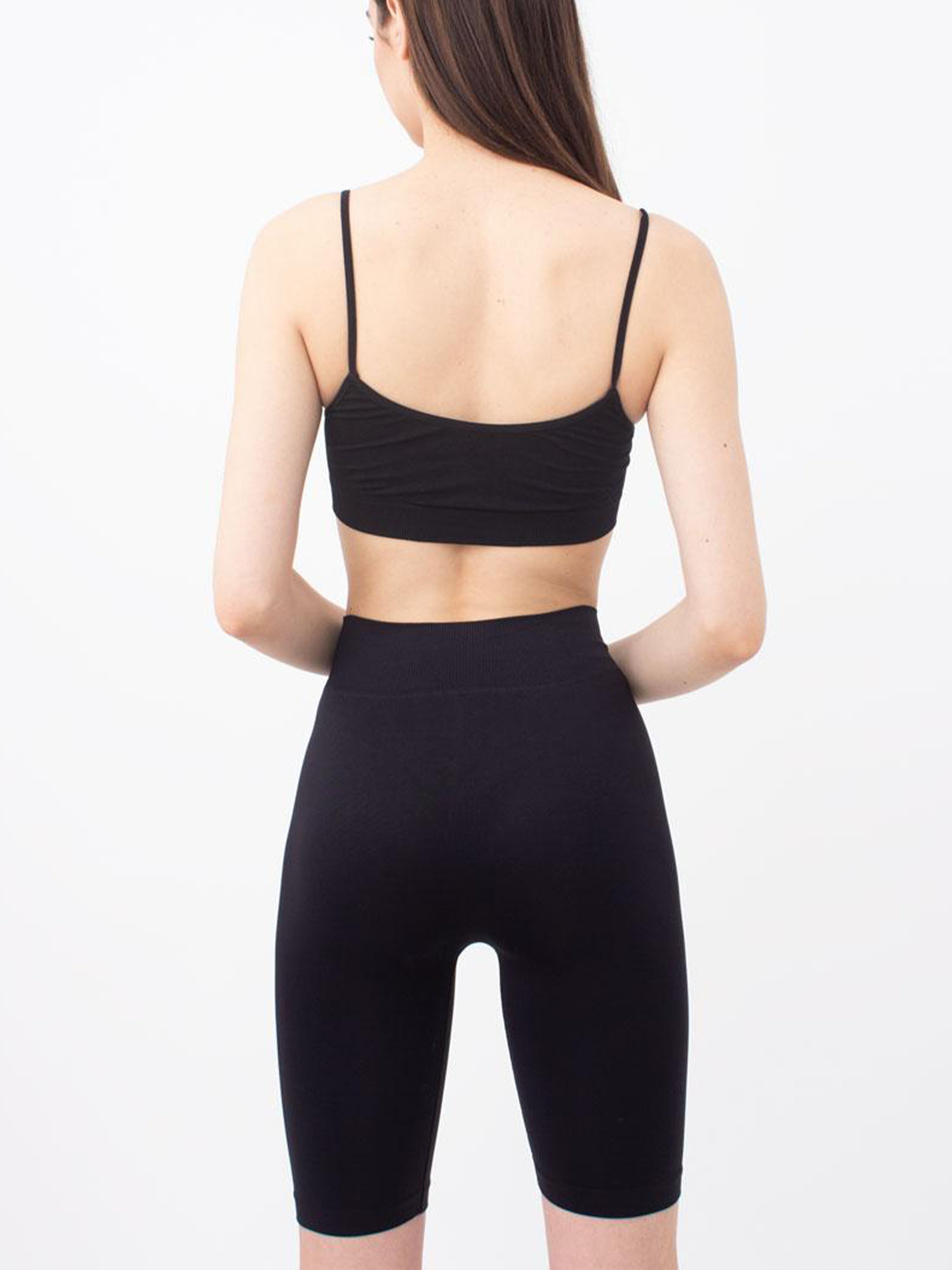Seamless Above Knee Bike Shorts in Black