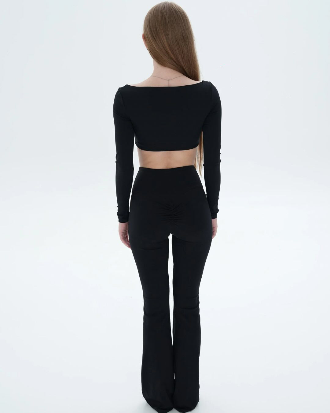 Diva Long-Sleeve Crop Top in Black