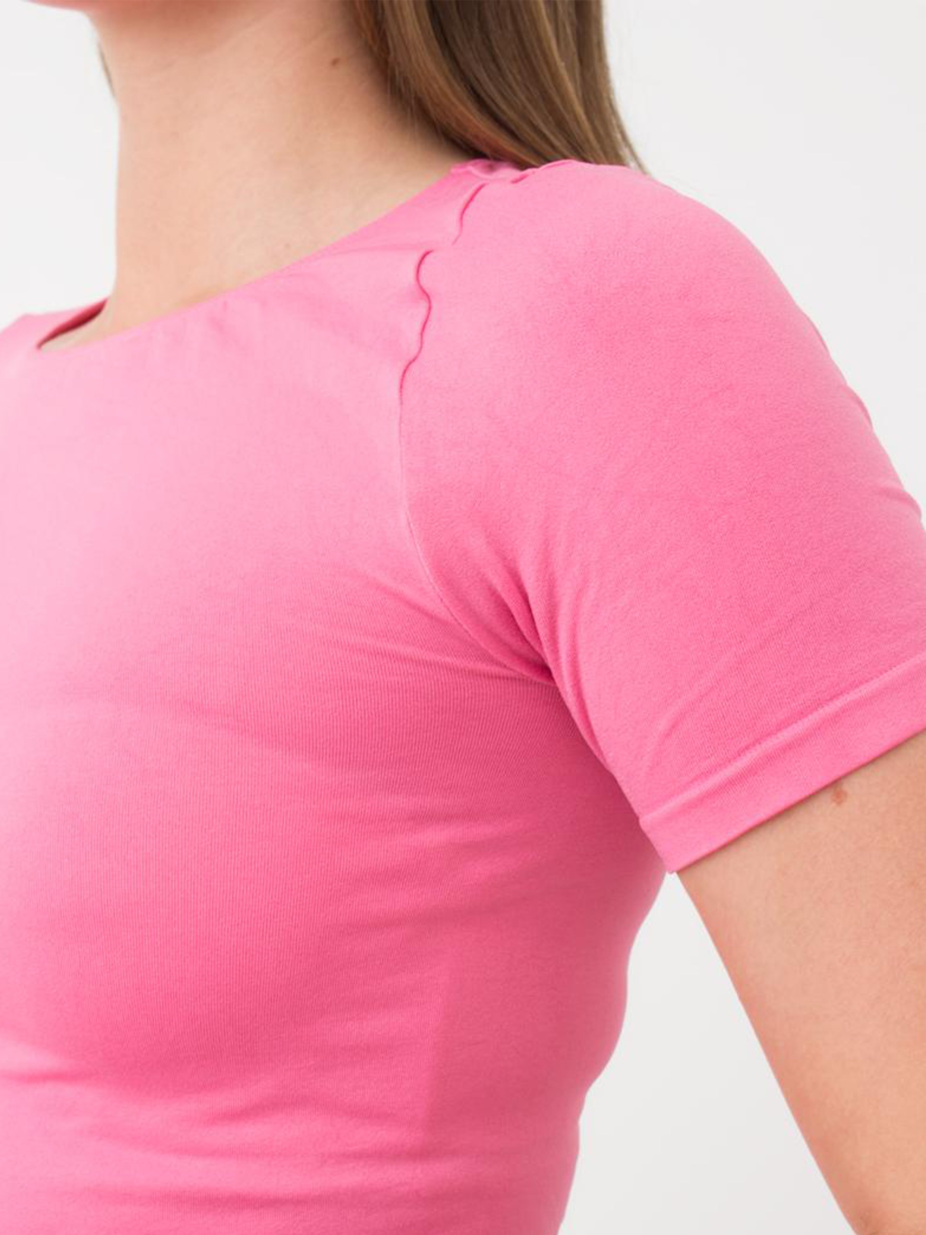 Seamless Cropped Short Sleeve Top in Bubblegum