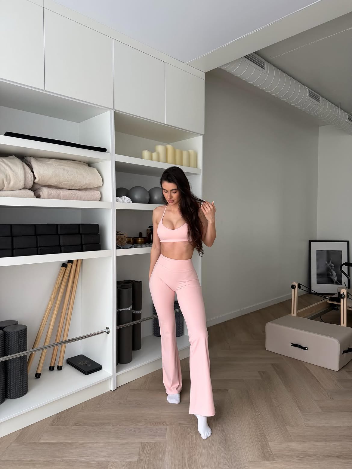 Candy Flow Flared Leggings in Light Peach