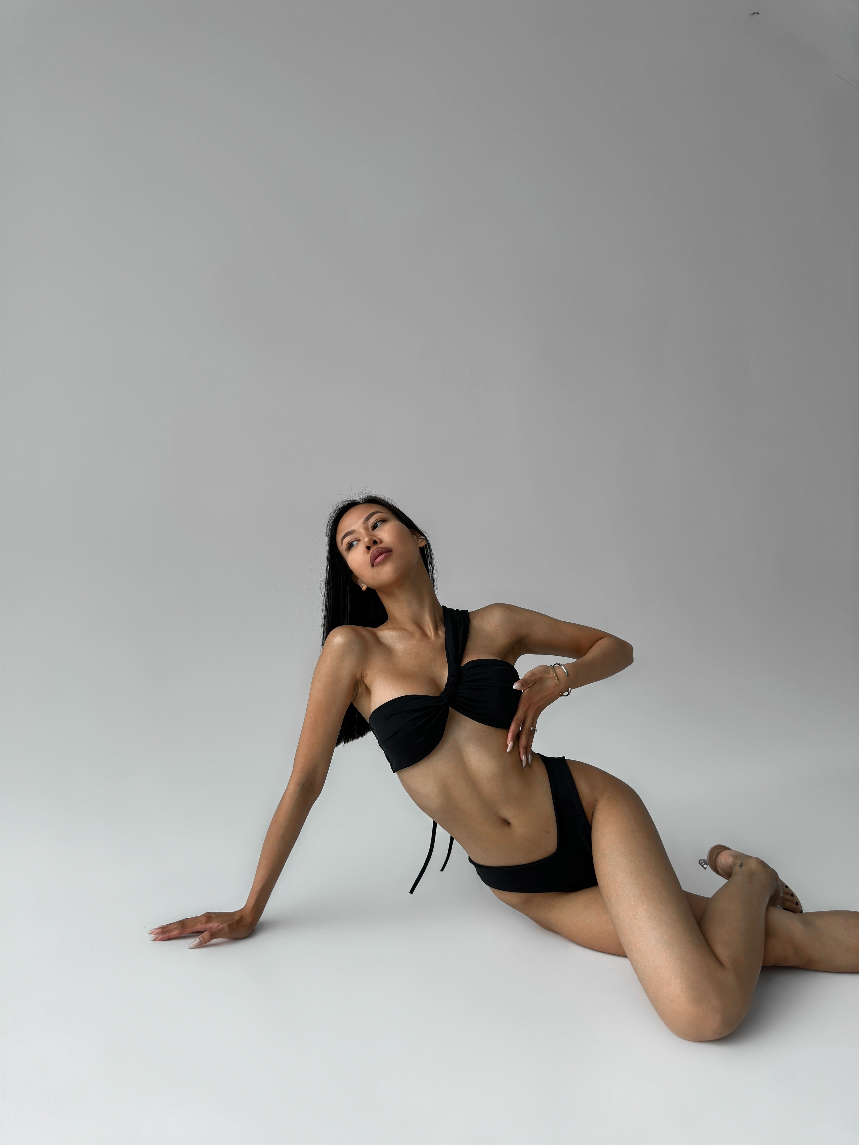 Pearl Bandeau Bikini Set in Black