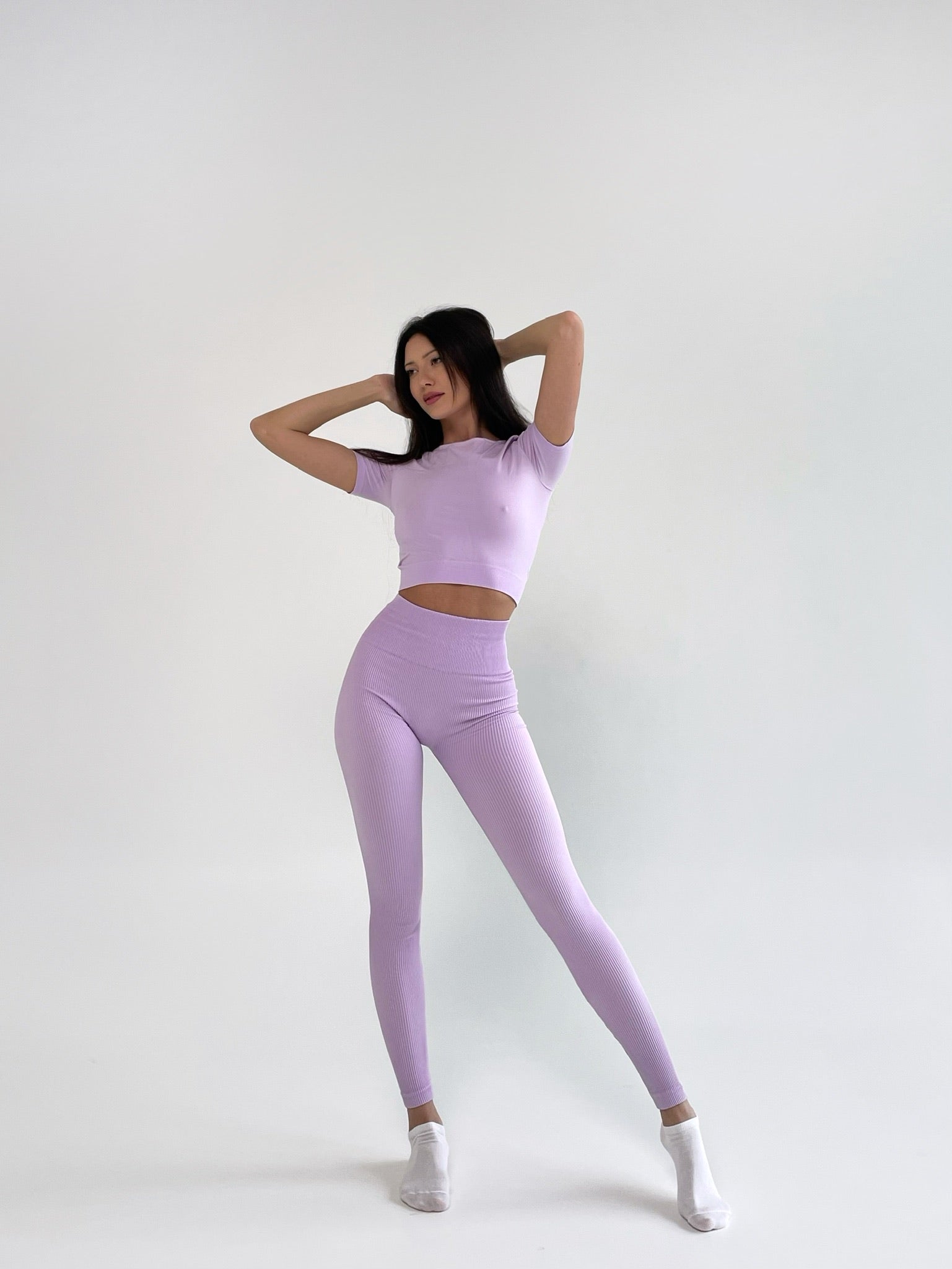 Seamless Ribbed Scrunch Leggings in Light Purple