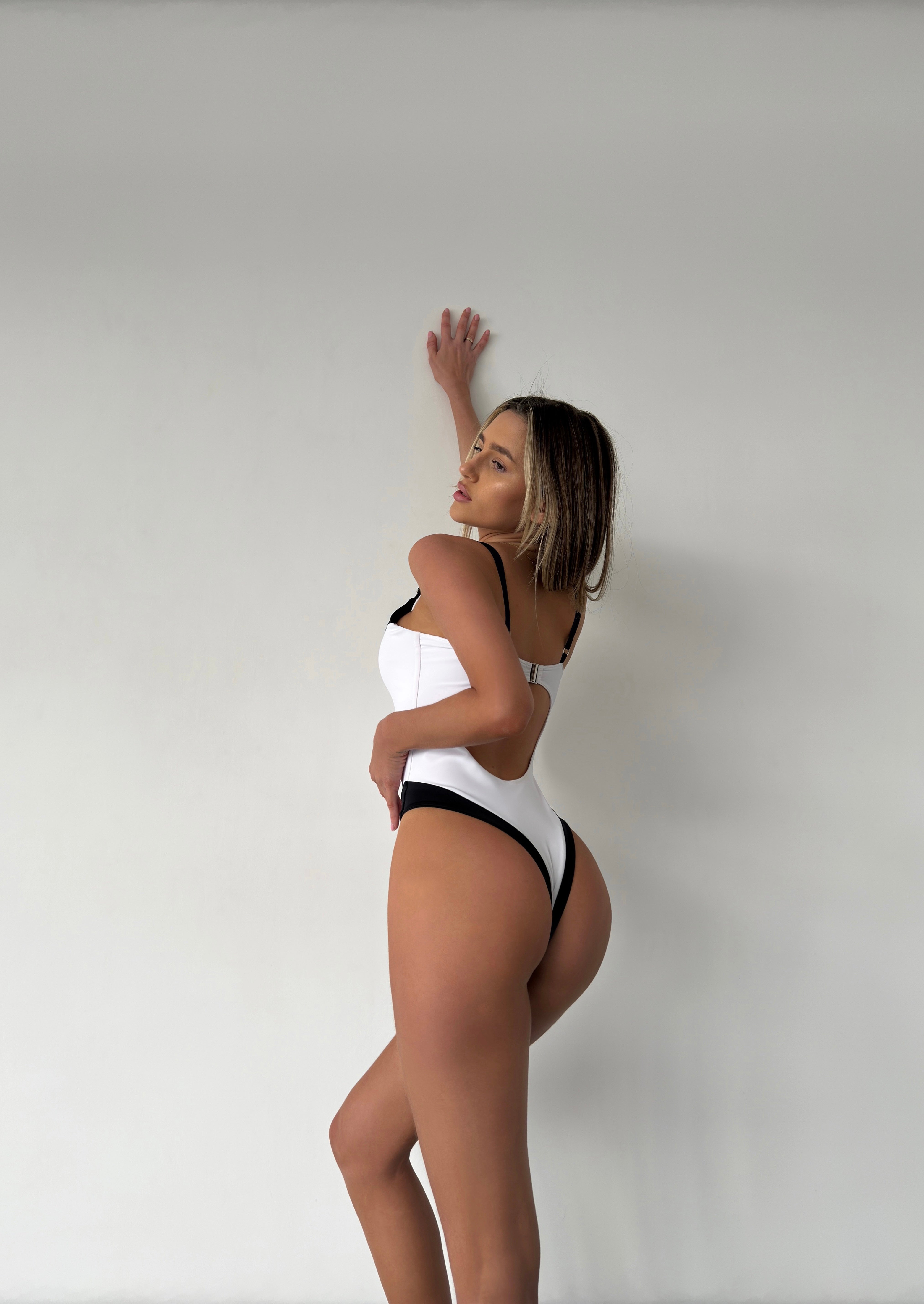 Saint-Tropez Cut Out Back One Piece in White