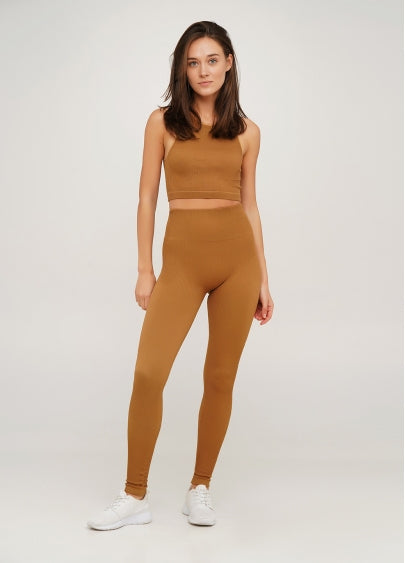 Seamless Ribbed Scrunch Leggings in Light Brown