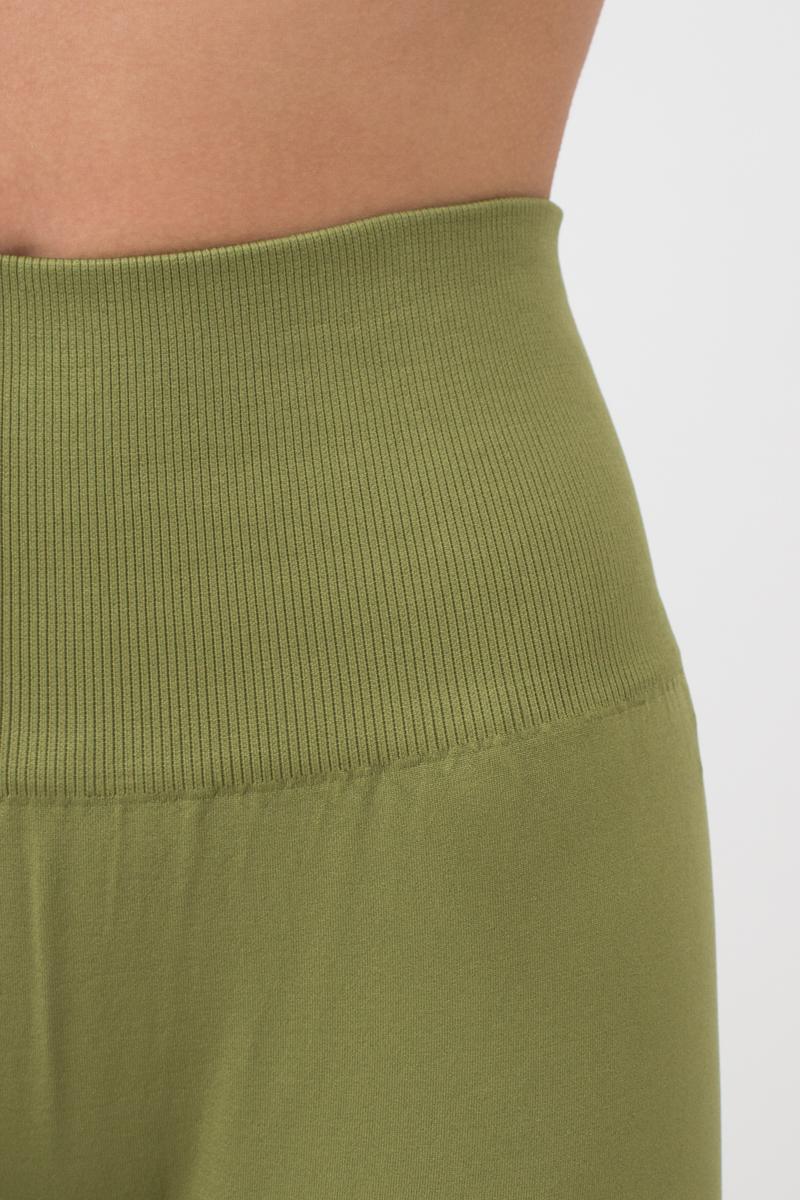 Seamless Ultra Wide Waistband Leggings in Olive