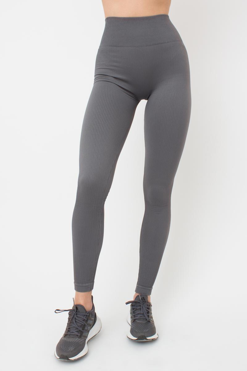 Seamless Ribbed Scrunch Leggings in Dark Gray