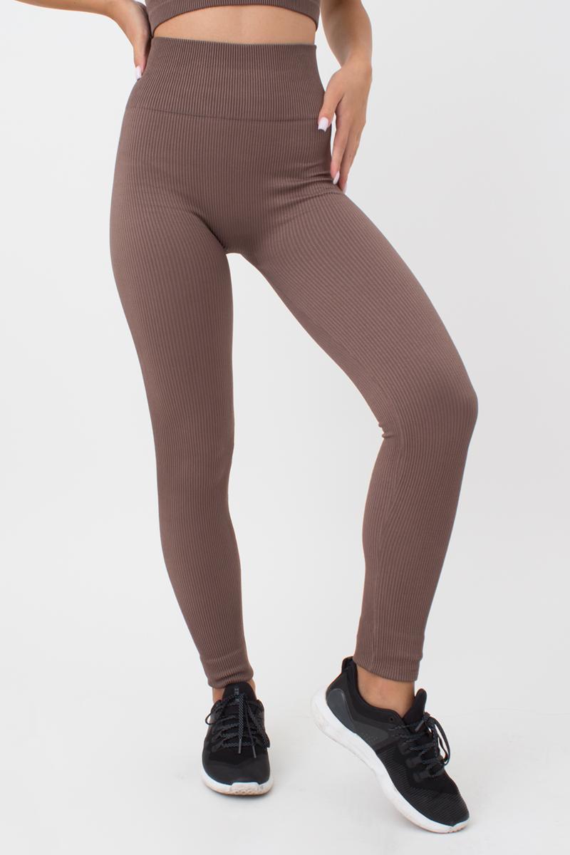 Seamless Ribbed Scrunch Leggings in Brown