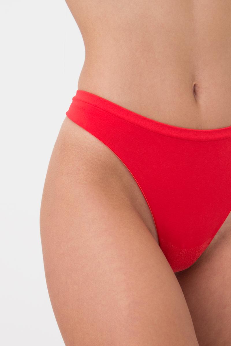 Seamless Thong Panty in Red