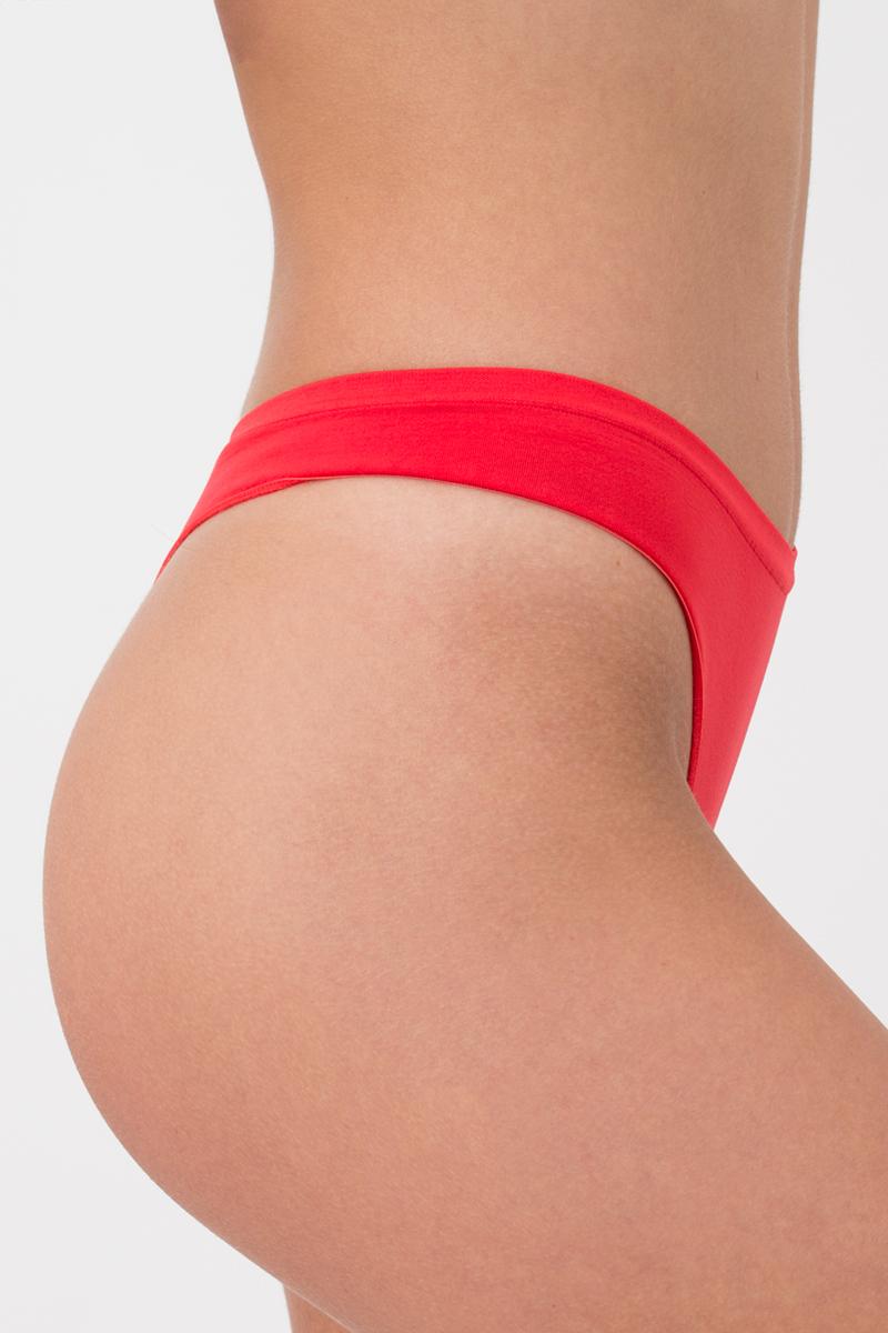 Seamless Thong Panty in Red