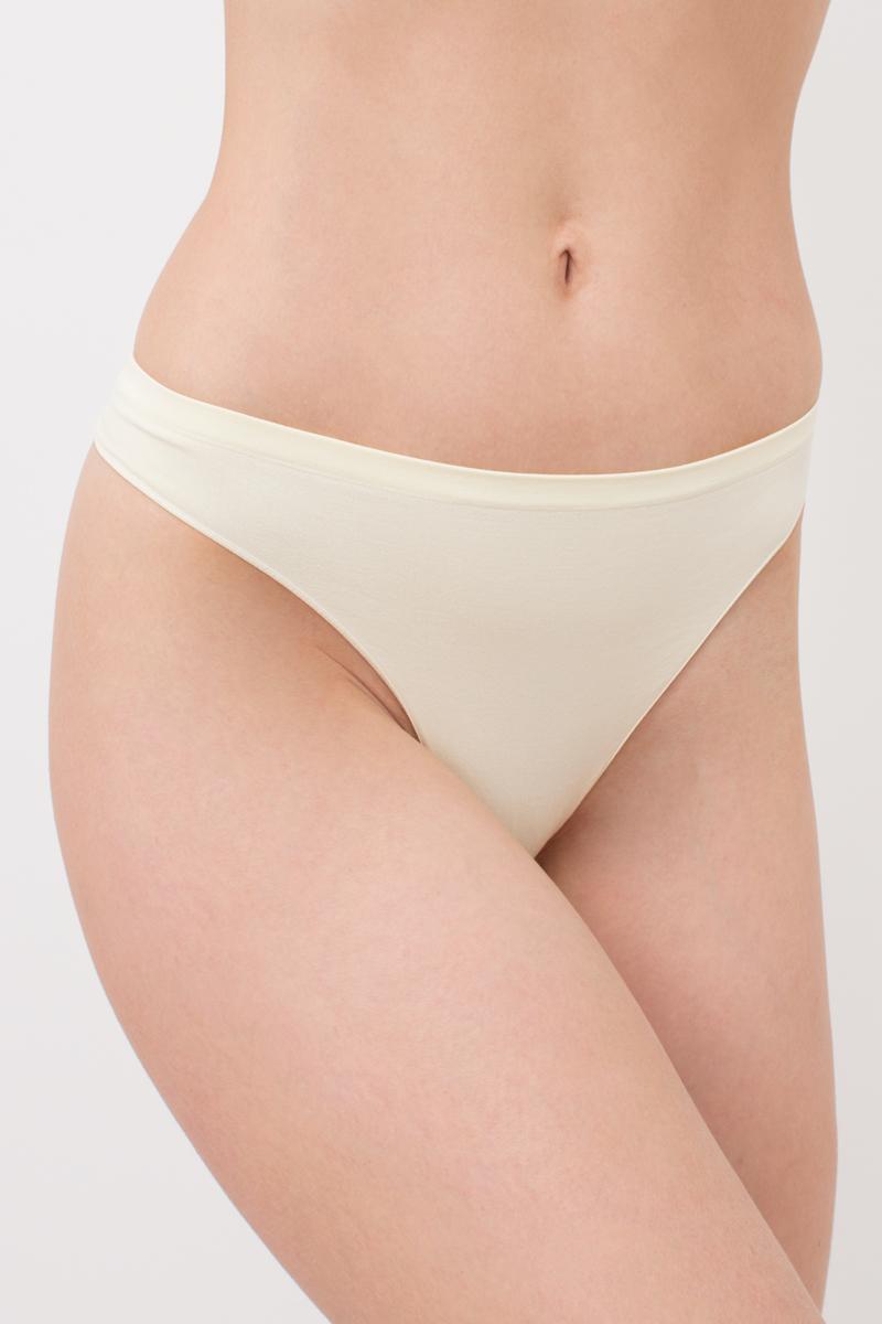 Seamless Thong Panty in Vanilla