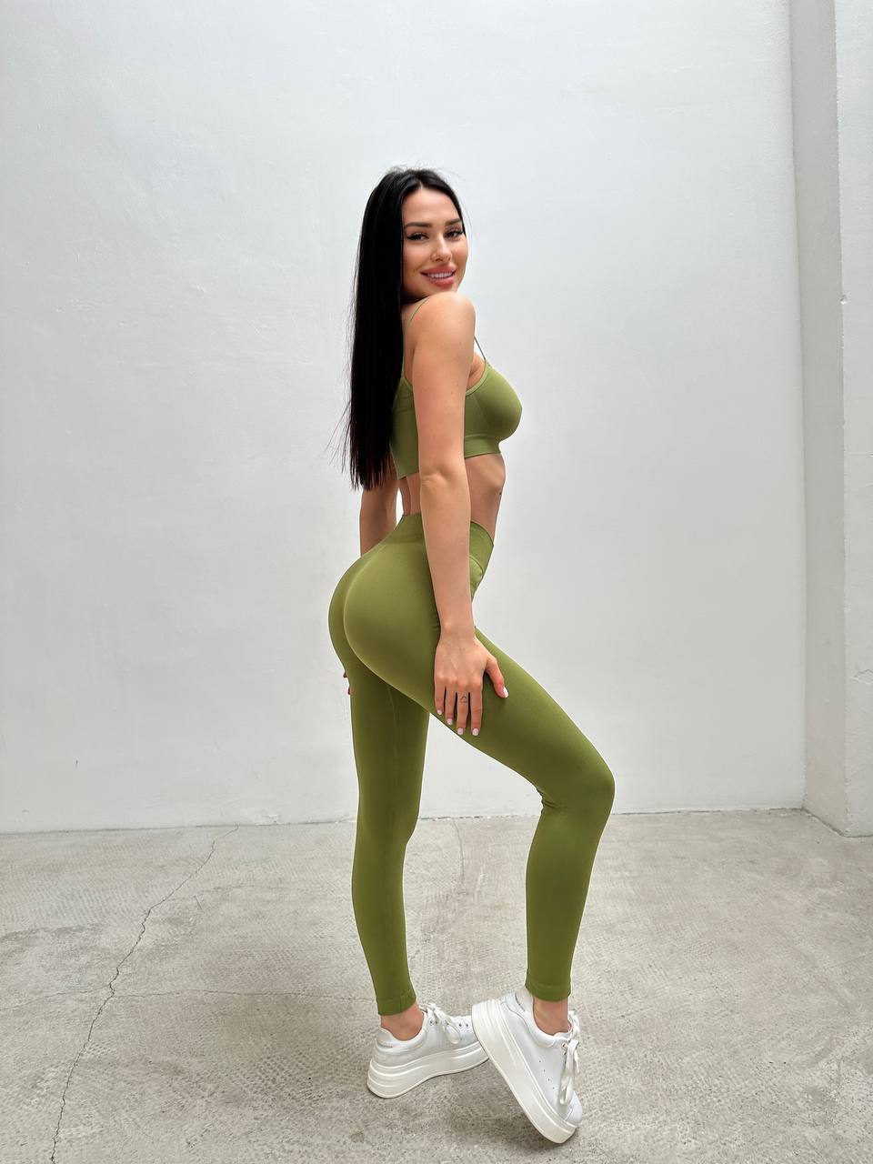 Seamless Cami Bra in Olive