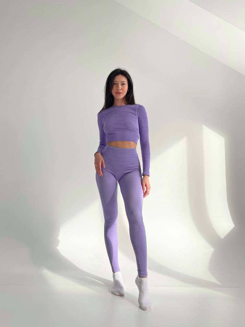 Seamless Ribbed Long Sleeve Crop Top in Lavender