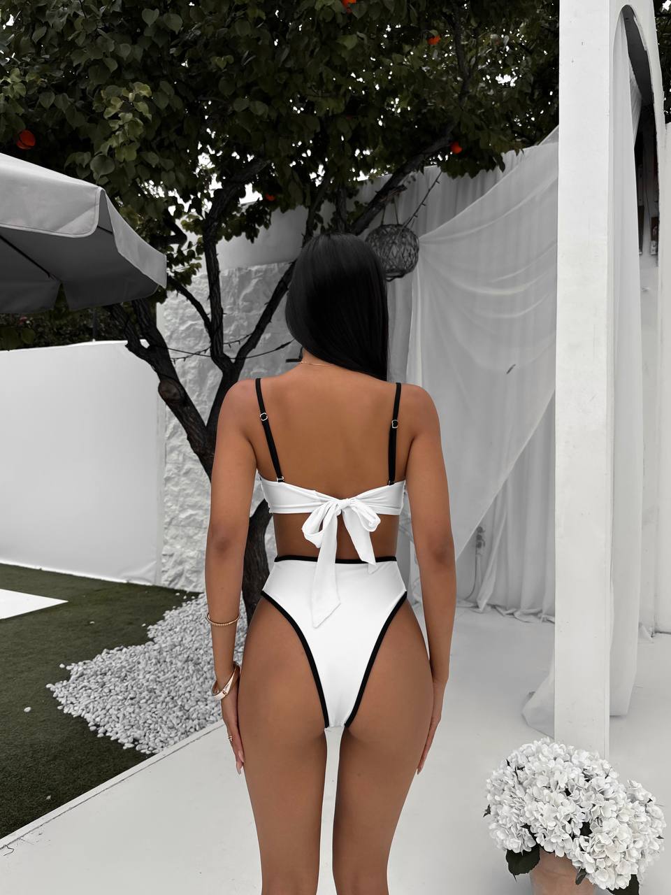 Montego Cut Out Flower Detail Contrast One Piece in White