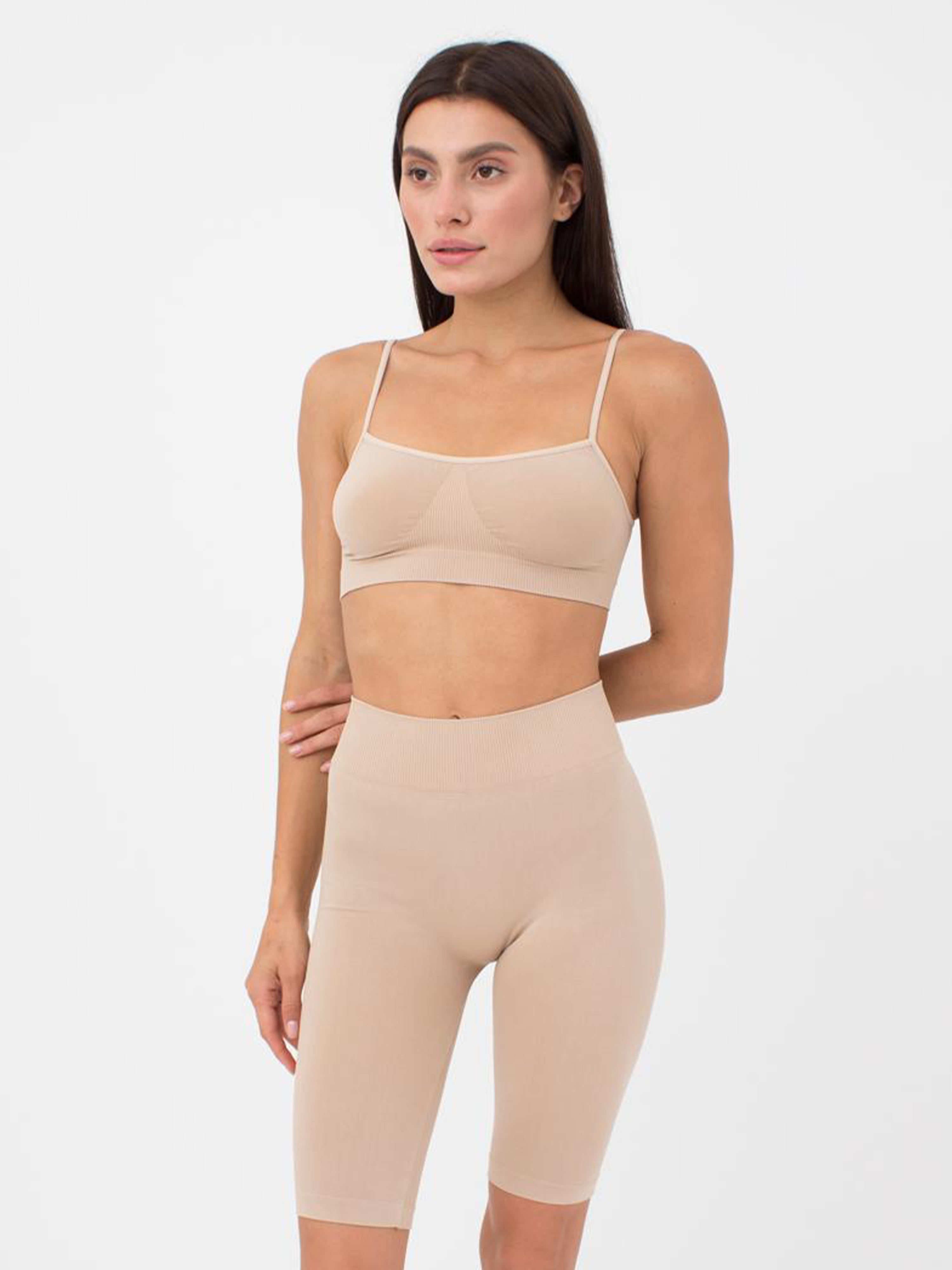 Seamless Above Knee Bike Shorts in Beige