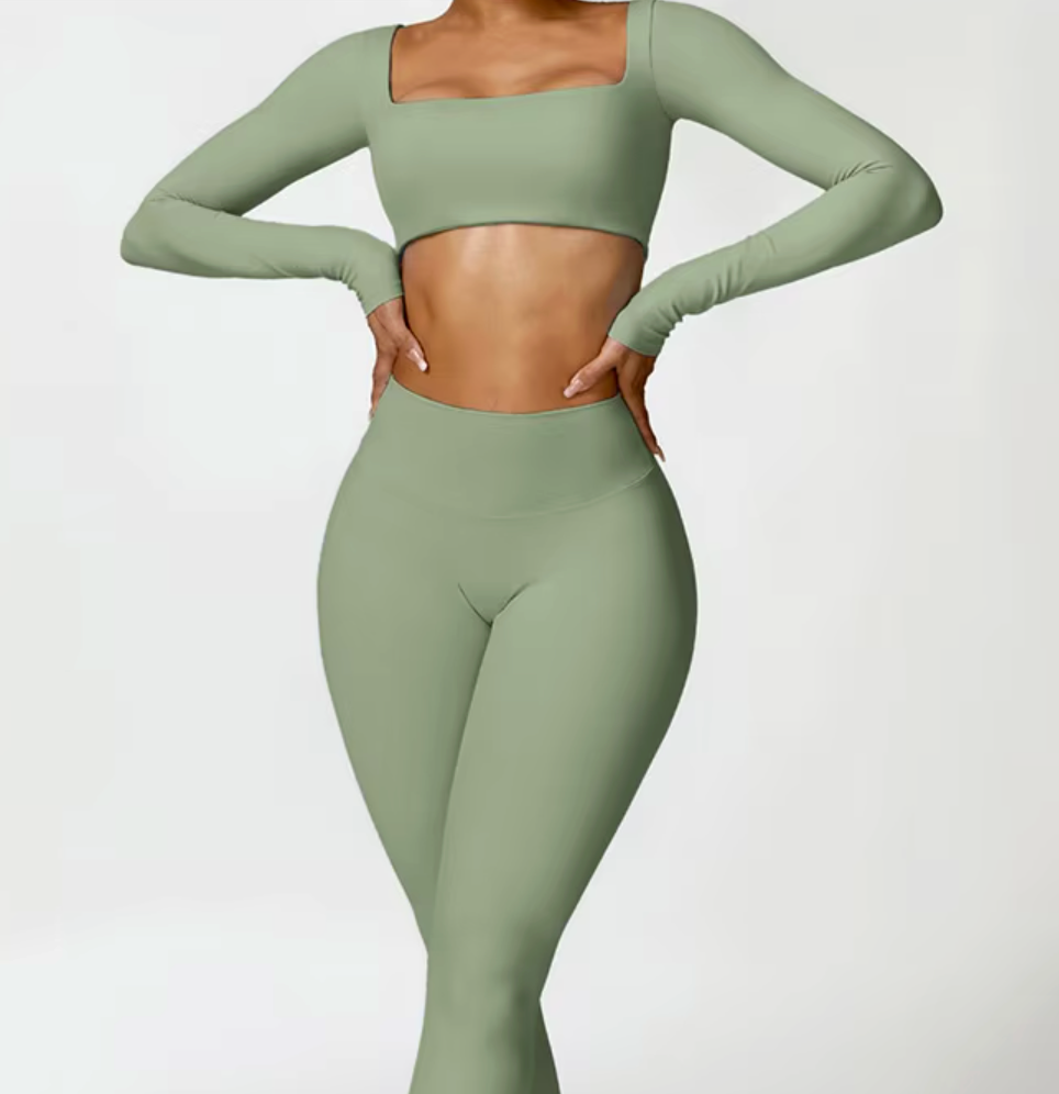 Femme Long-Sleeve Crop Top in Khaki