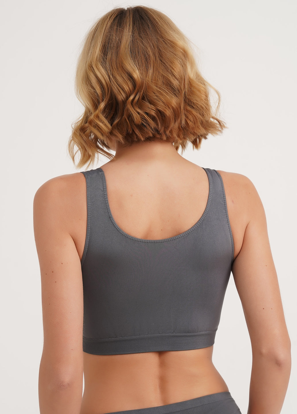 Seamless Wellness Bra in Dark Gray