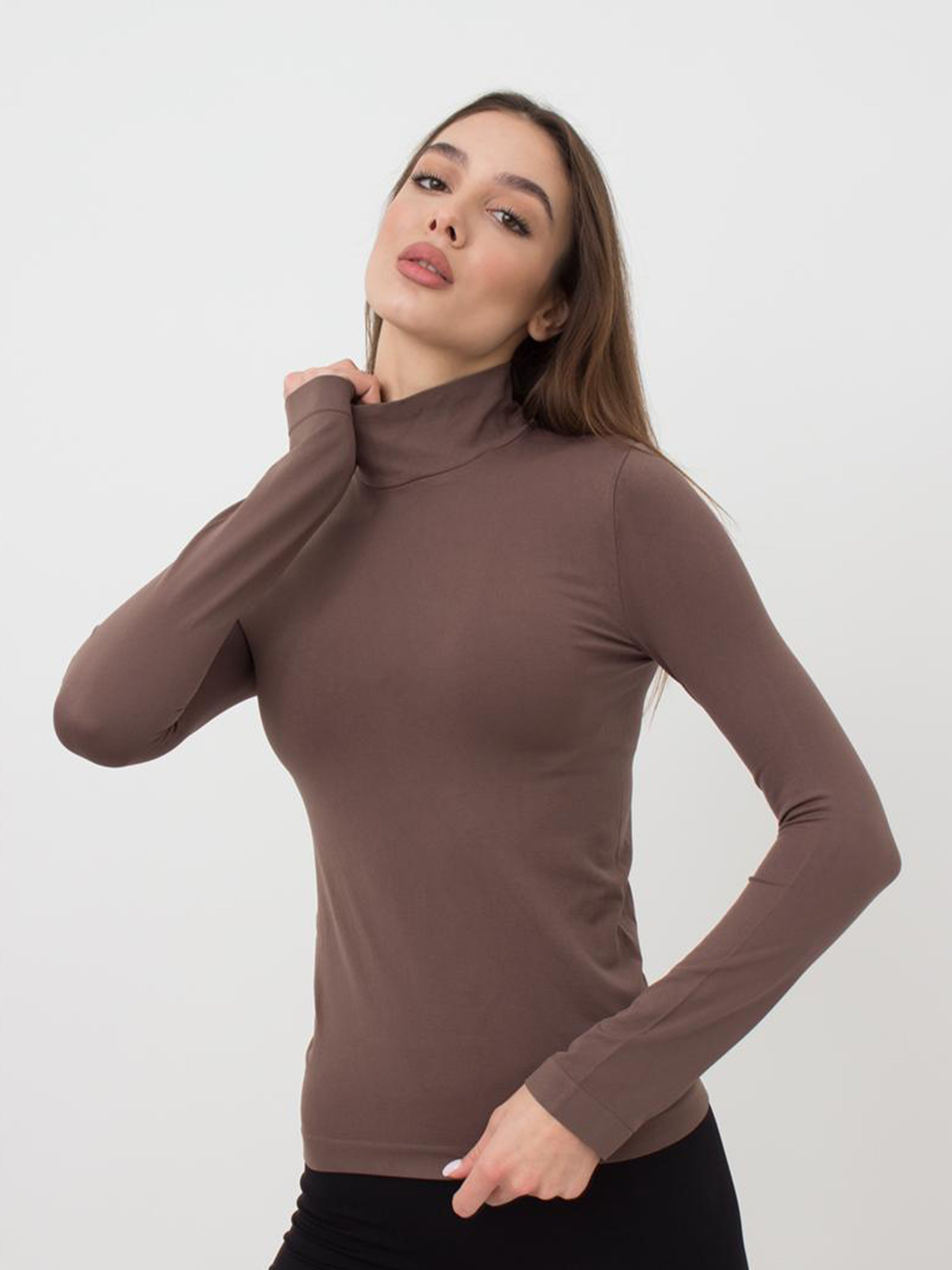 Seamless Turtleneck Long Sleeve Top in Brown