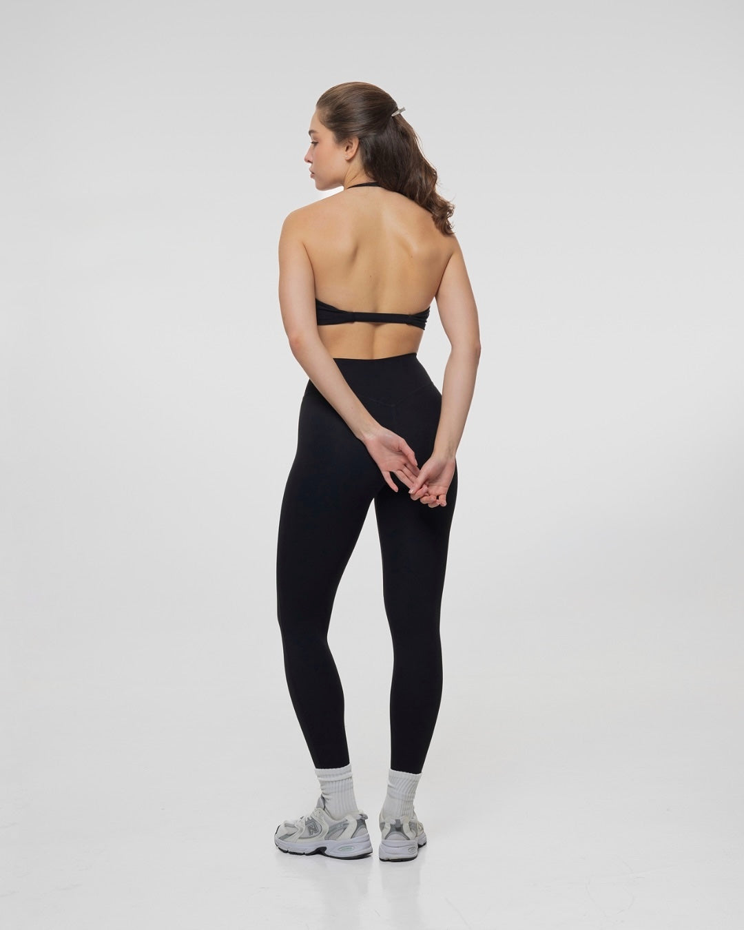 Pantera Halter Top & High-Waist Basic Leggings in Black