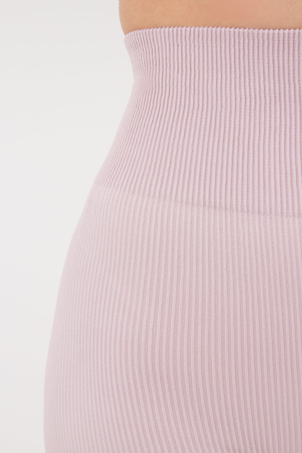 Seamless Ribbed Above Knee Scrunch Bike Shorts in Pastel Pink