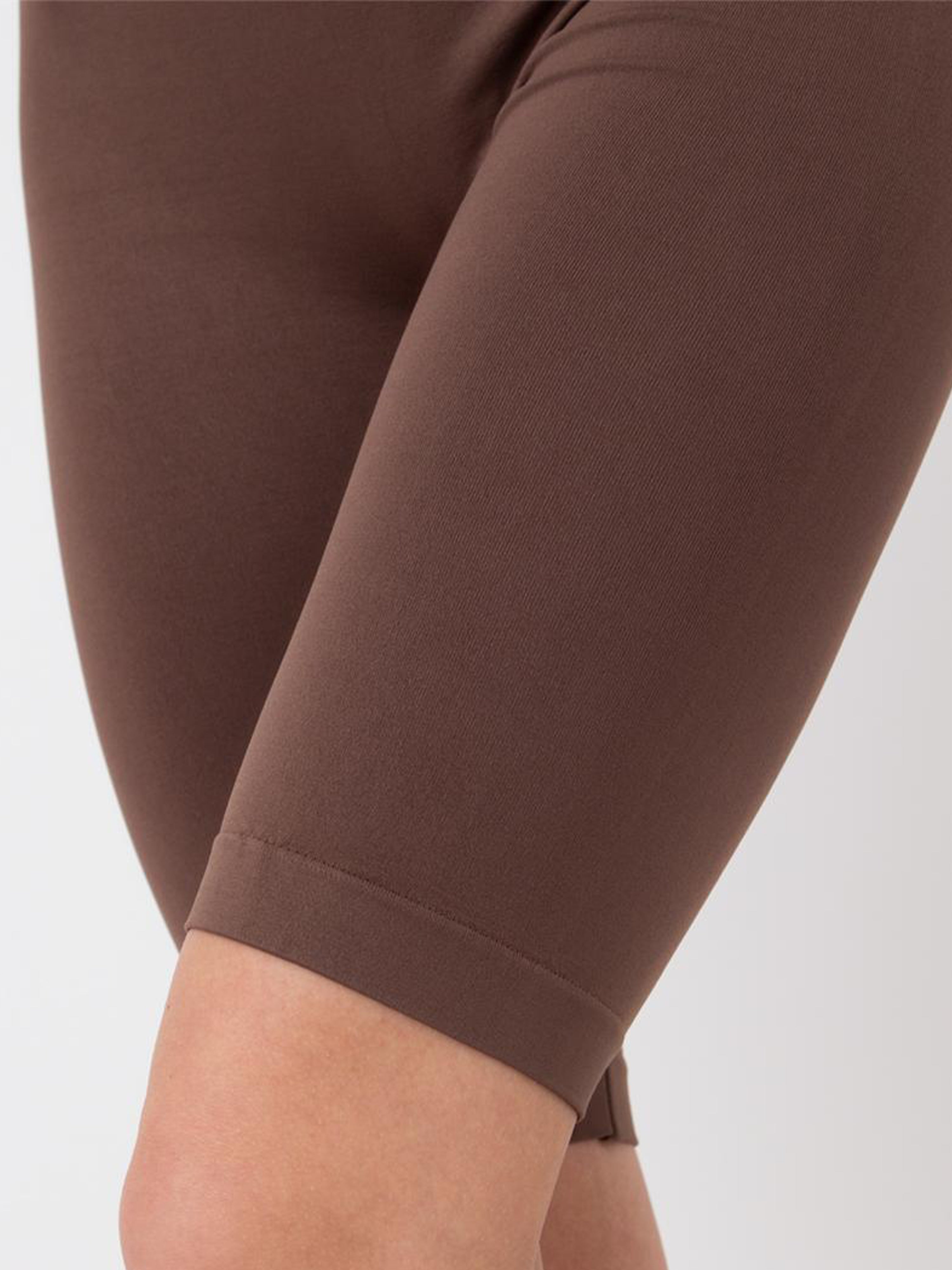 Seamless Above Knee Bike Shorts in Brown