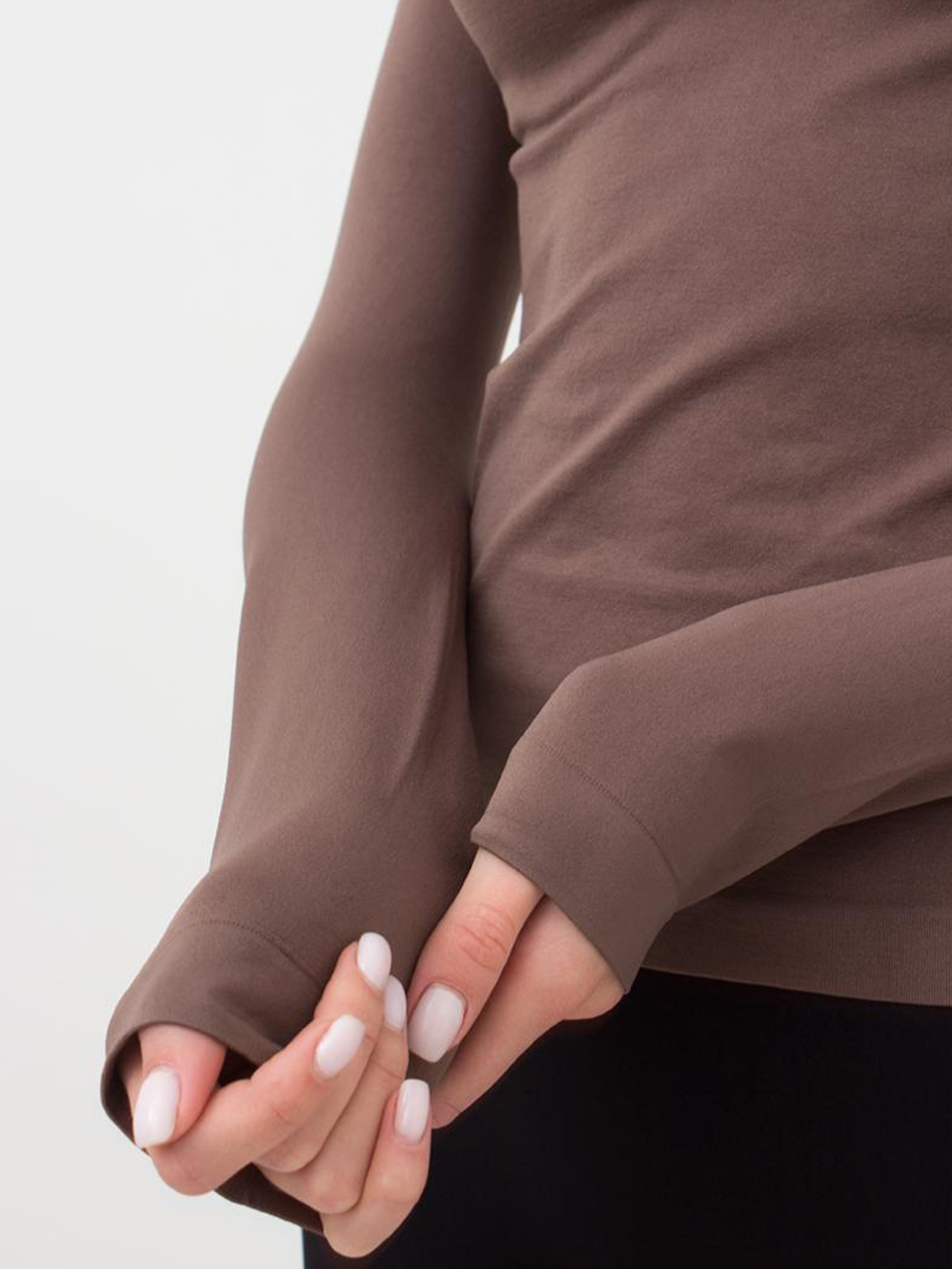 Seamless Turtleneck Long Sleeve Top in Brown