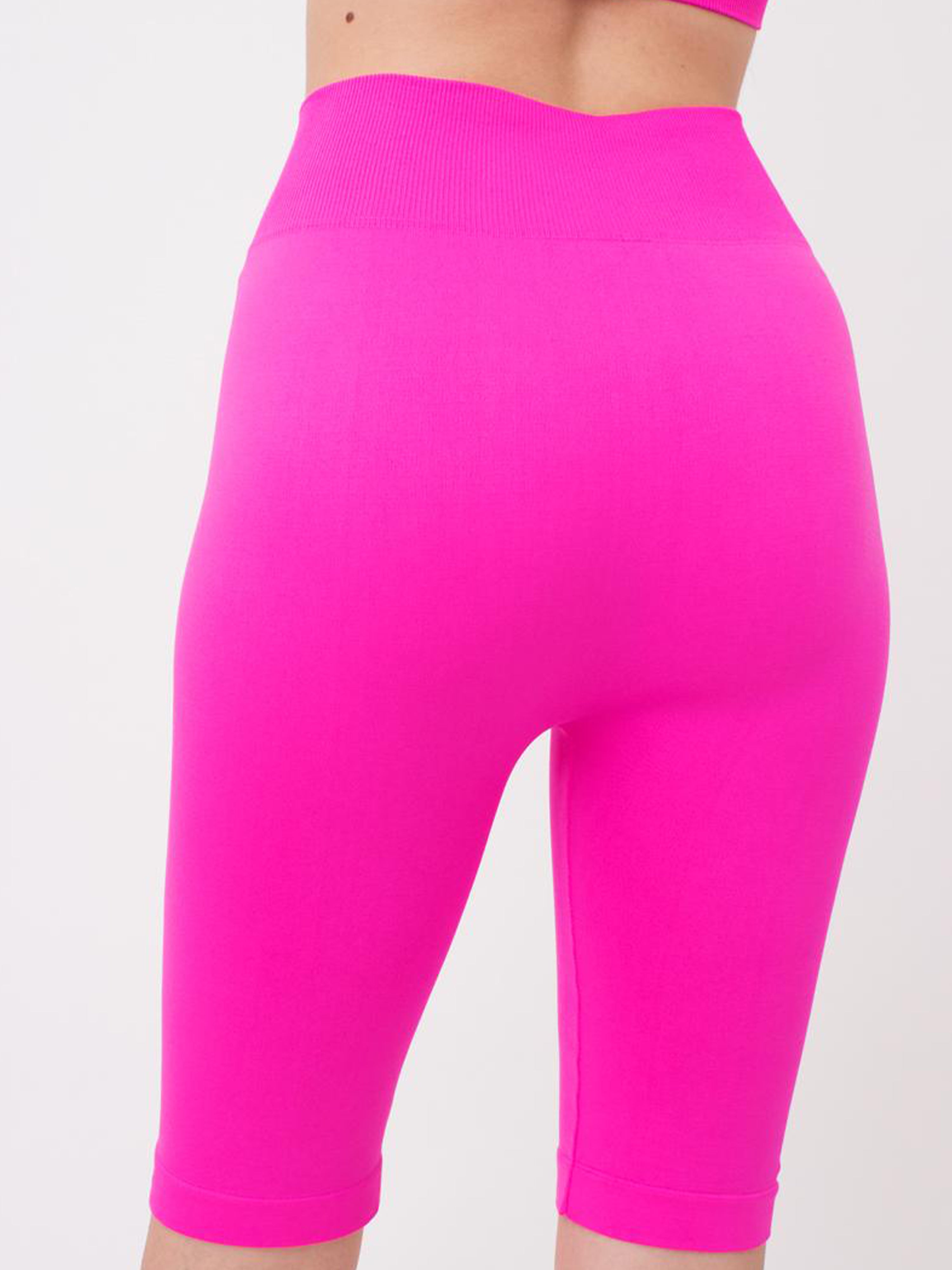 Seamless Above Knee Bike Shorts in Neon Pink