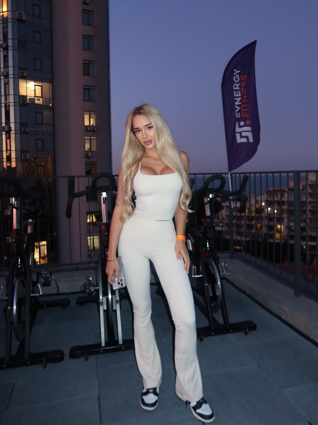 Diva Strappy Built-In Bra Tank in Ivory