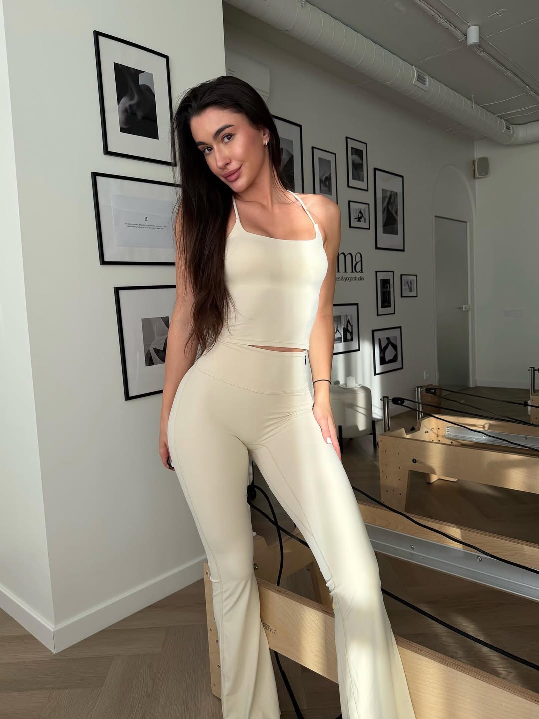 Diva Strappy Built-In Bra Tank in Ivory