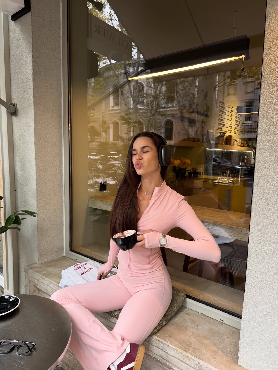 Candy Flow Flared Leggings in Light Peach