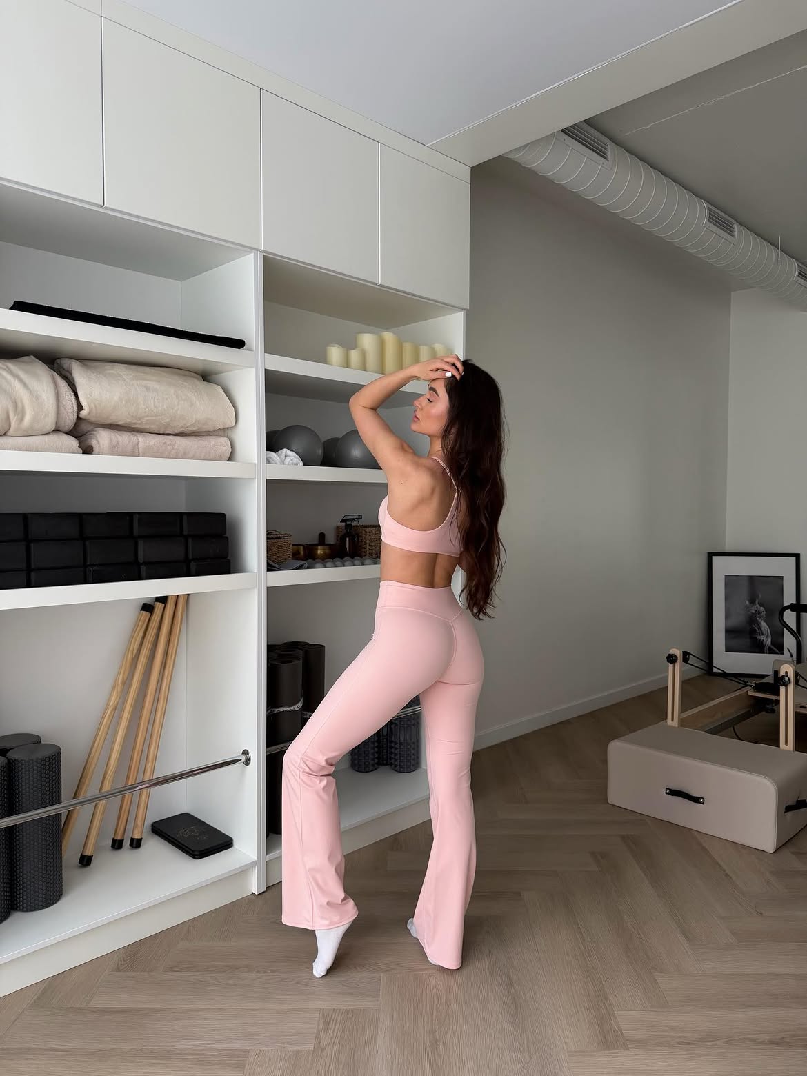 Candy Flow Flared Leggings in Light Peach