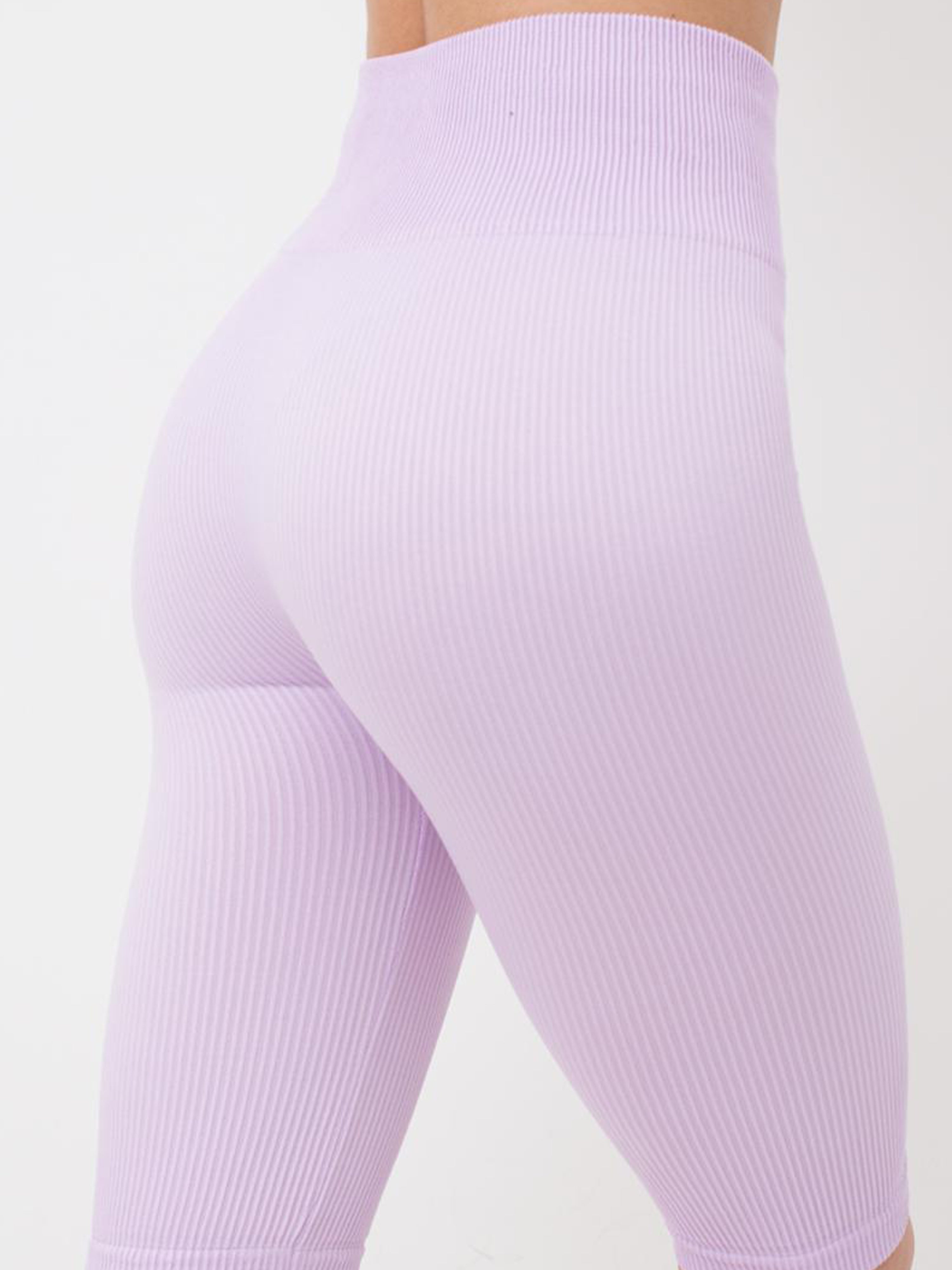 Seamless Ribbed Above Knee Bike Shorts in Light Purple