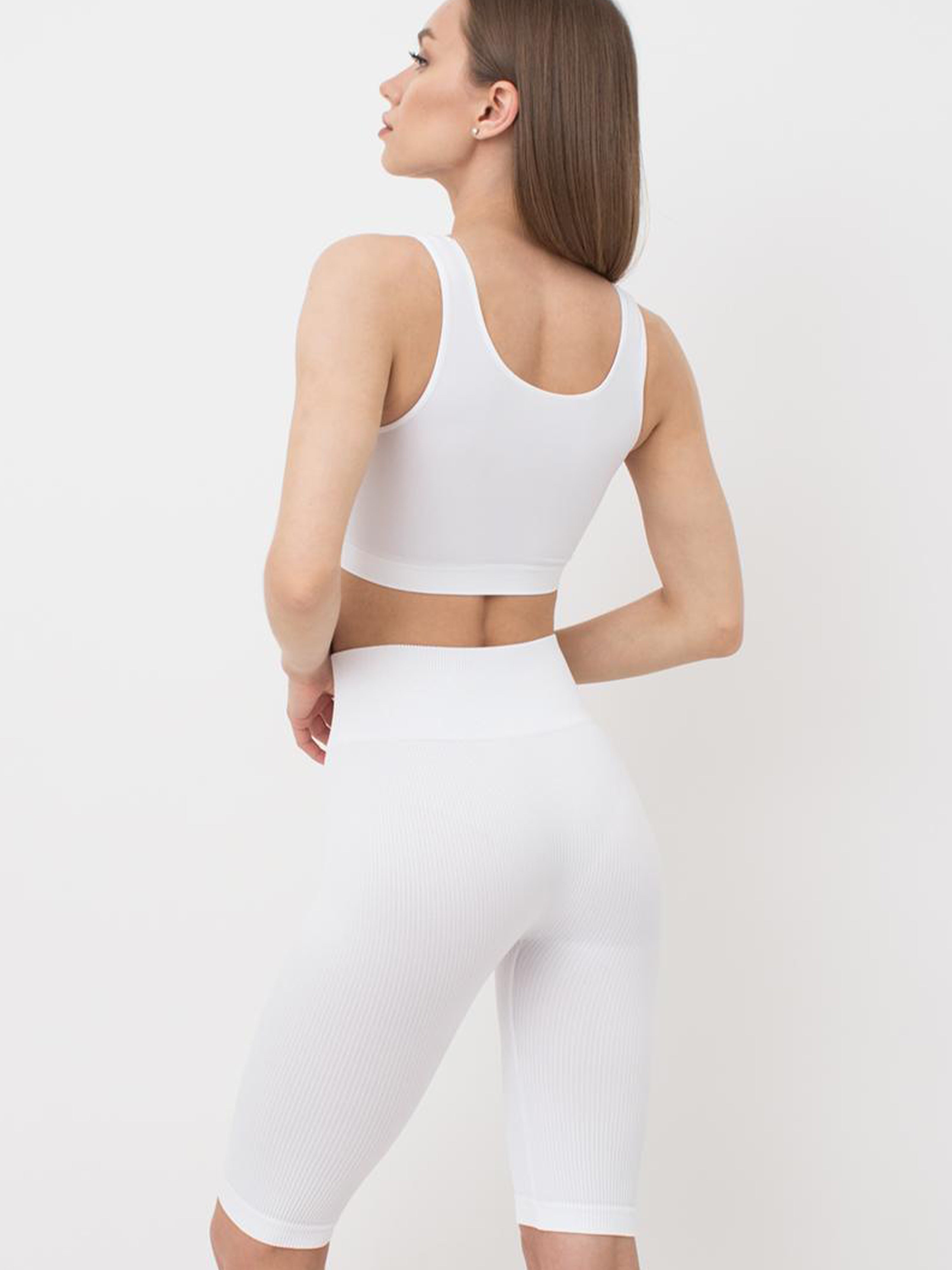 Seamless Ribbed Above Knee Bike Shorts in White