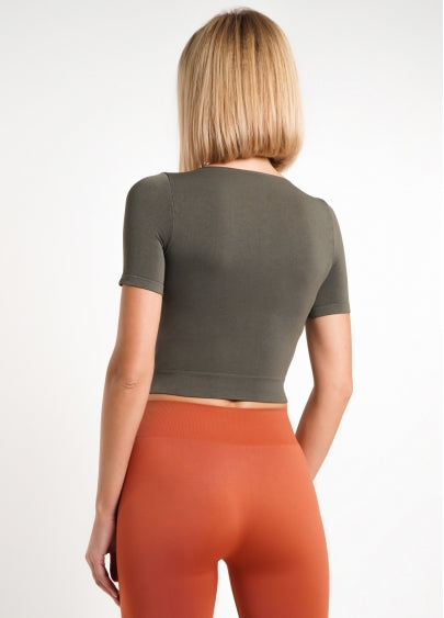 Seamless Cropped Short Sleeve Top in Khaki