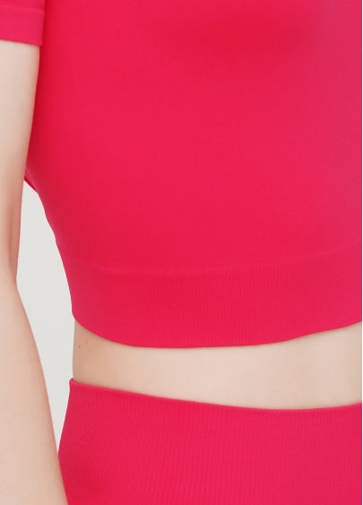 Seamless Cropped Short Sleeve Top in Deep Pink