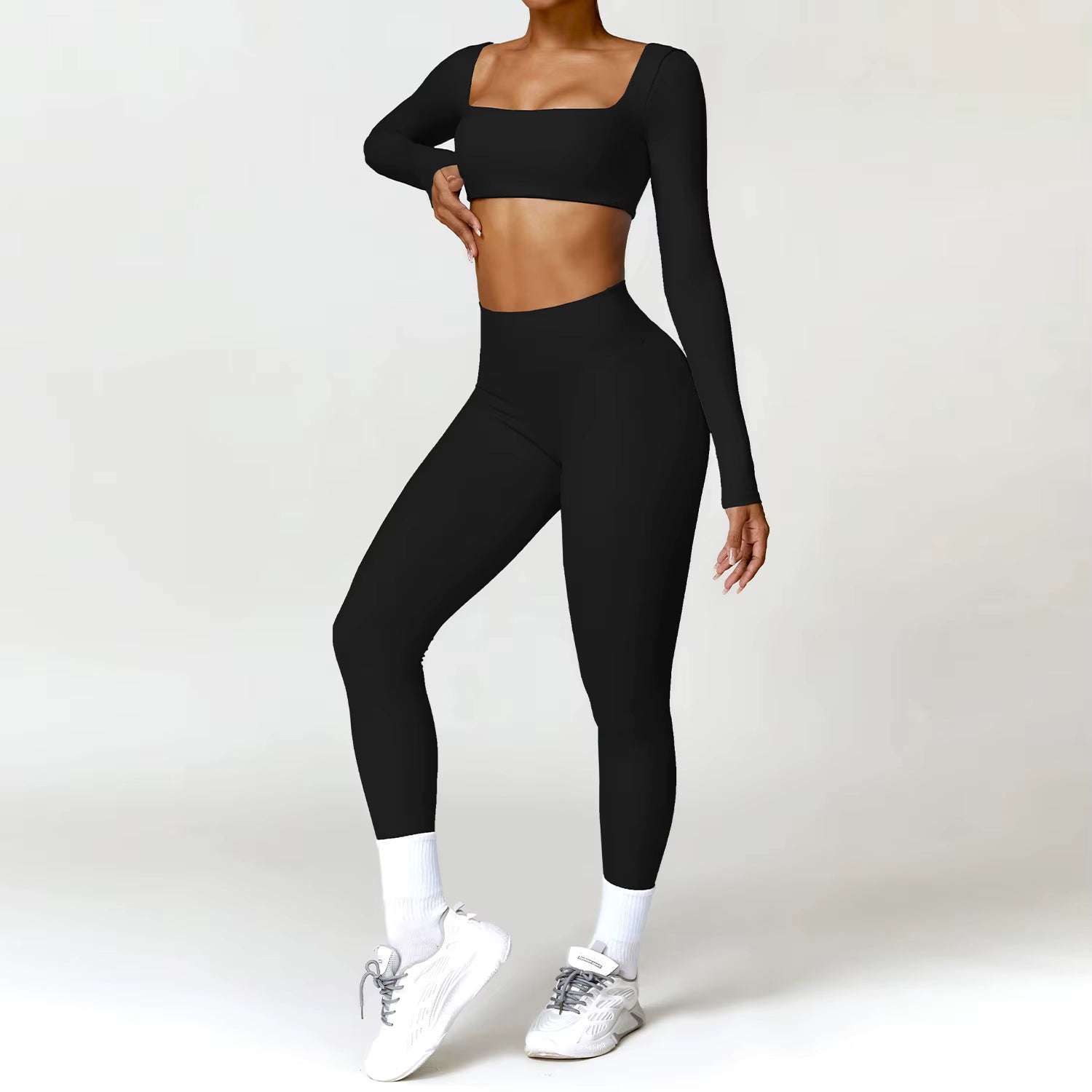 Femme Long-Sleeve Crop Top in Black