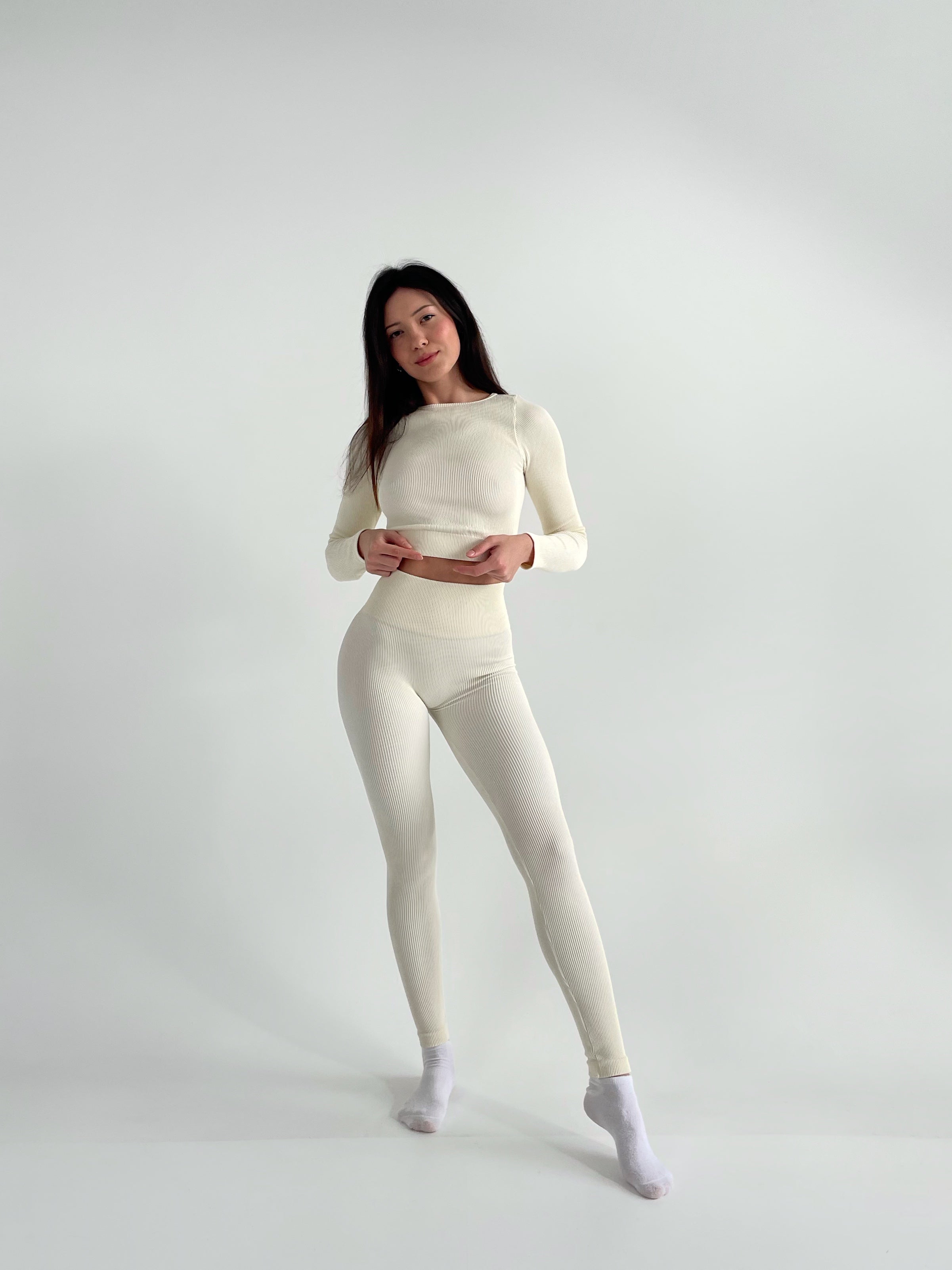 Seamless Ribbed Scrunch Leggings in Vanilla