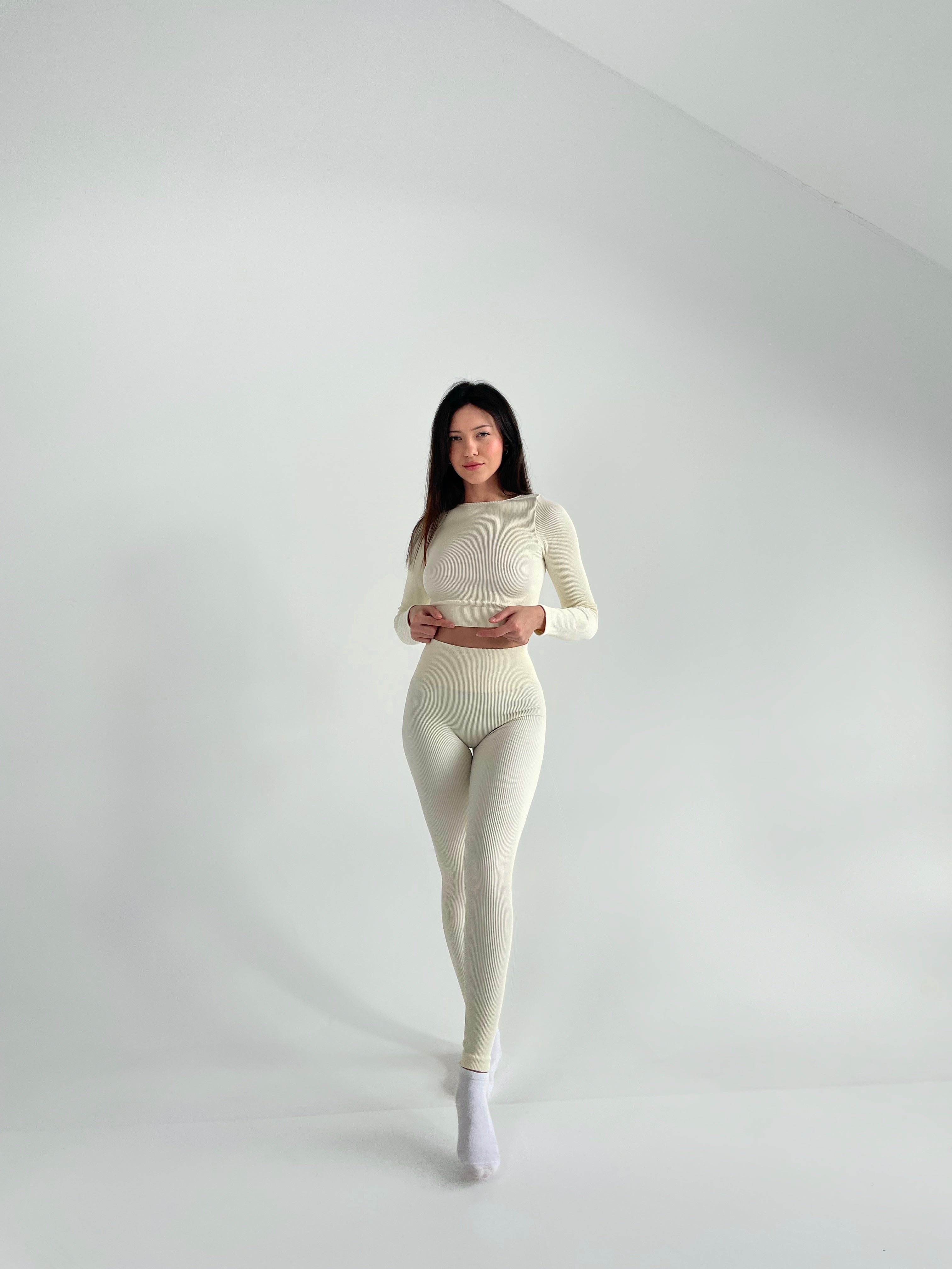 Seamless Ribbed Scrunch Leggings in Vanilla