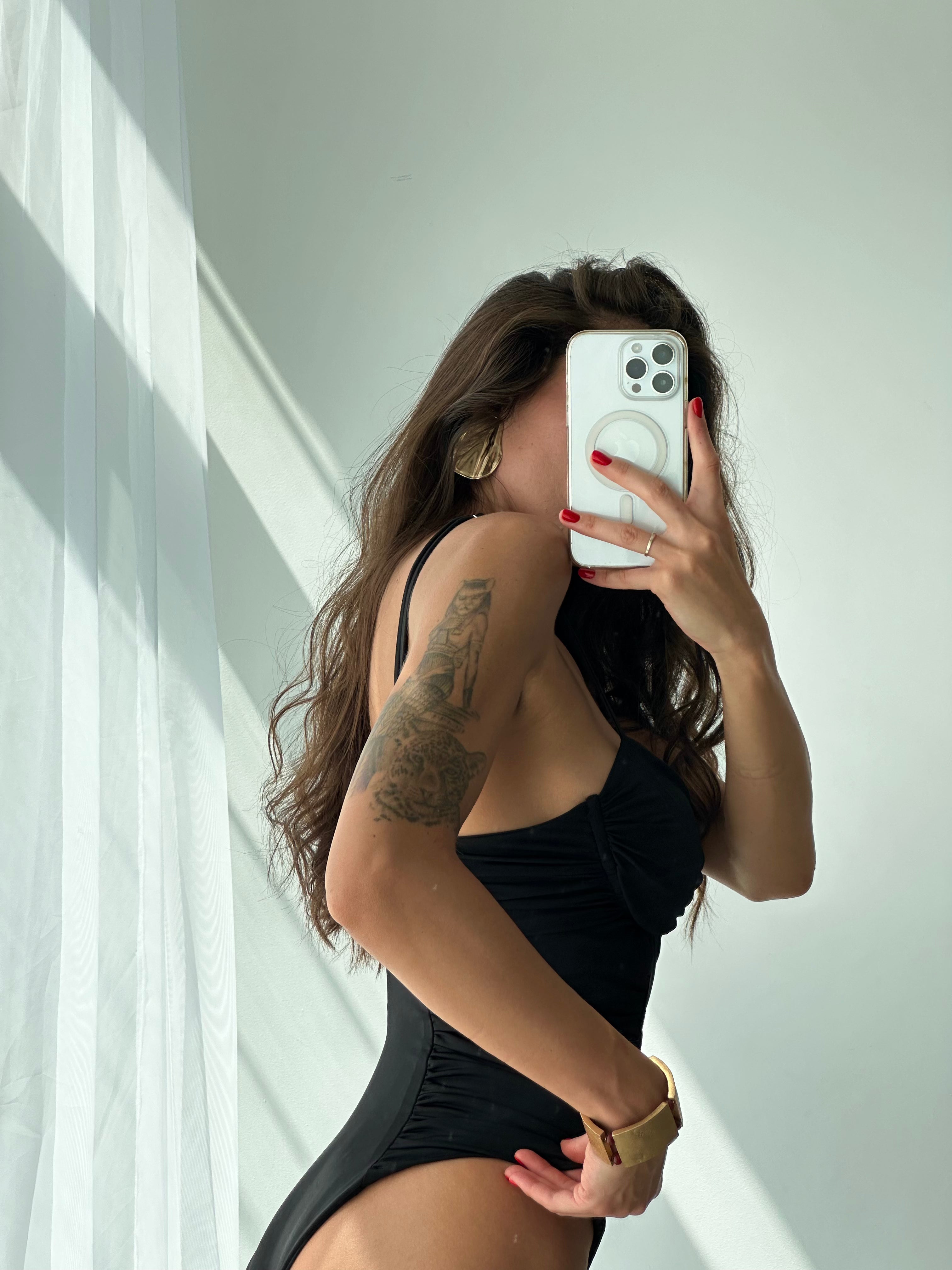 Maracuya Sweetheart Neck Ruched Side One Piece in Black