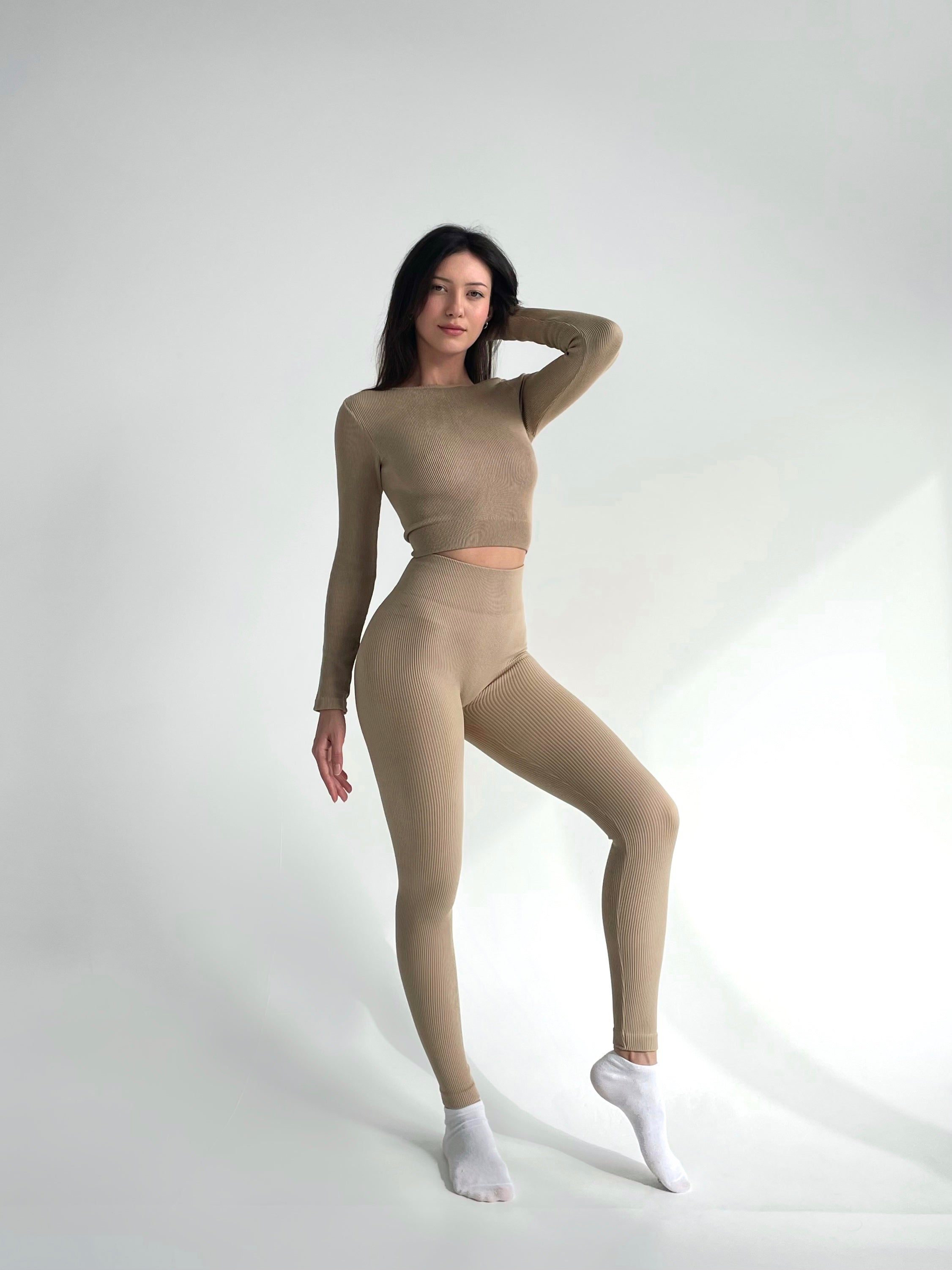 Seamless Ribbed Leggings in Beige