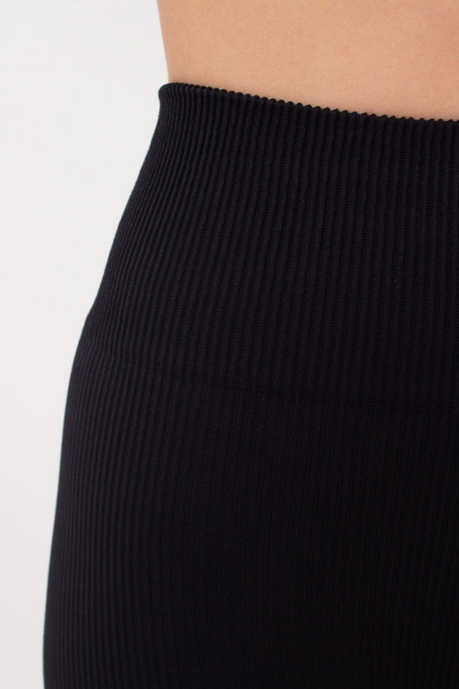 Seamless Stirrup Leggings in Black