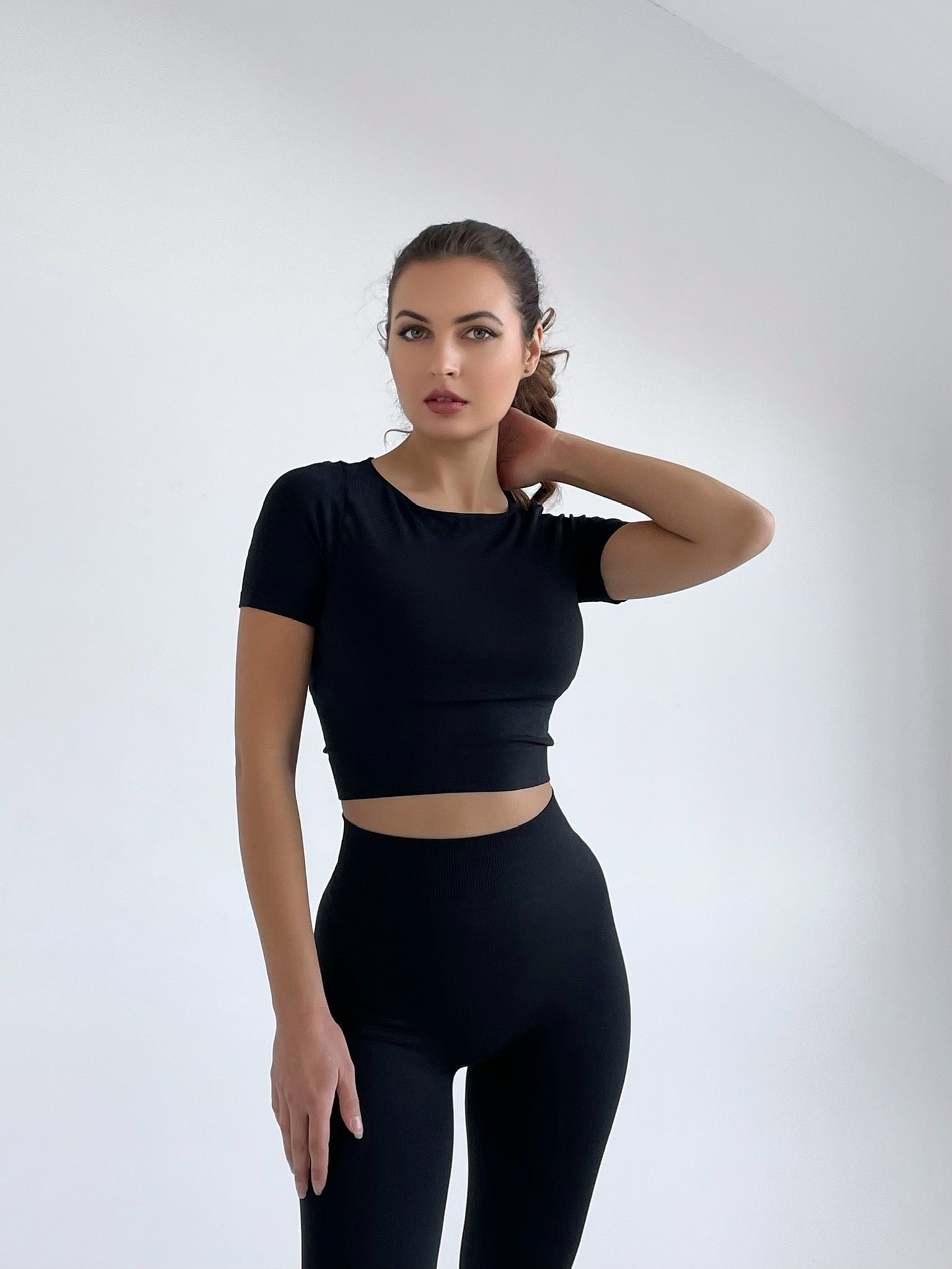 Seamless Stirrup Leggings in Black