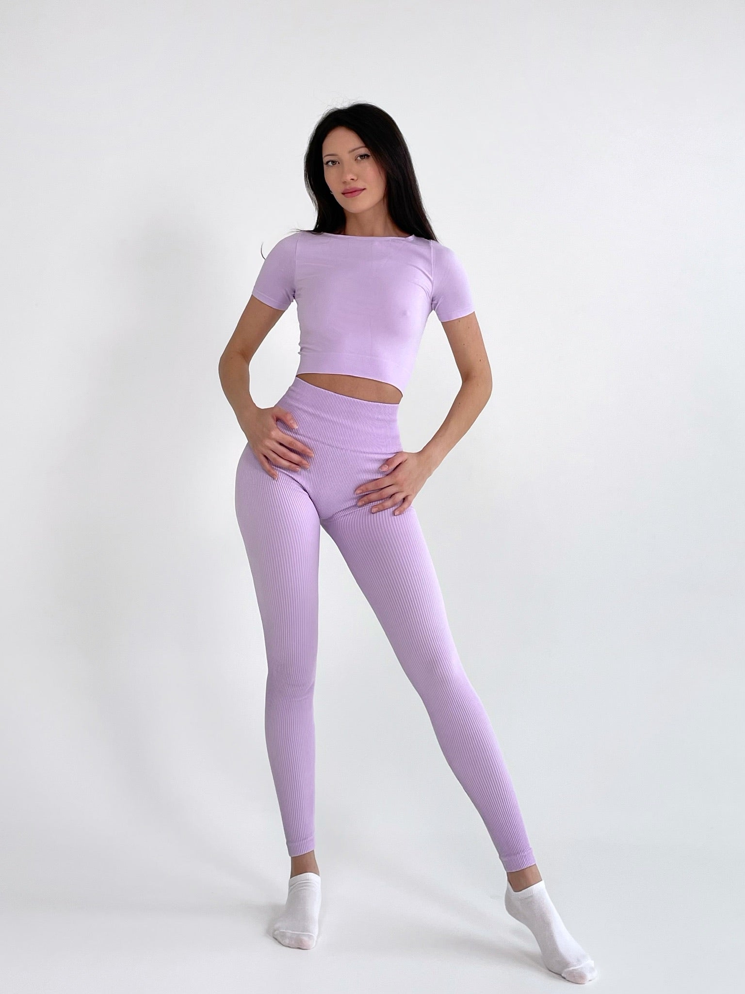 Seamless Ribbed Scrunch Leggings in Light Purple