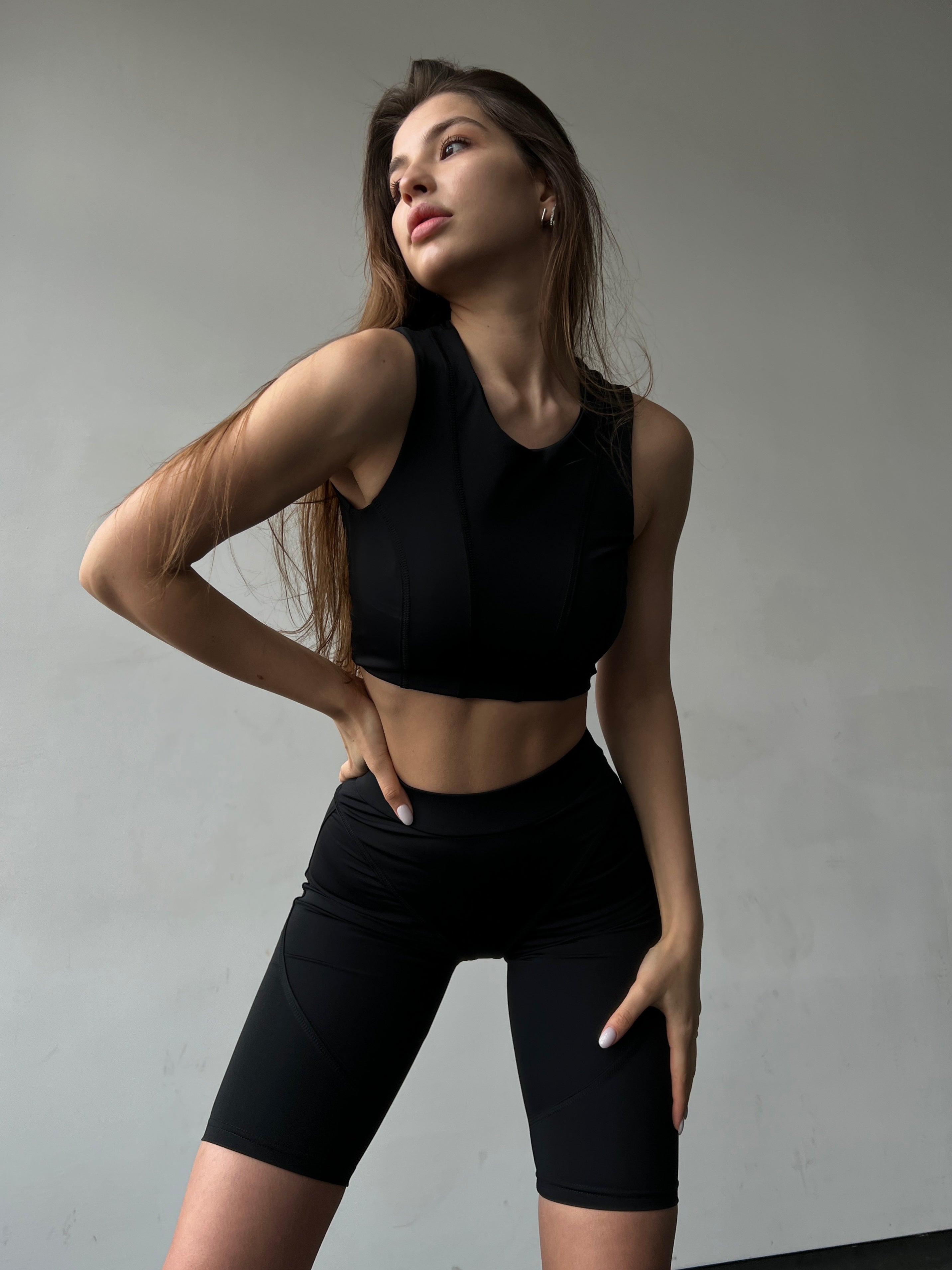 Galaxy Contour Sleeveless Cropped Top in Black