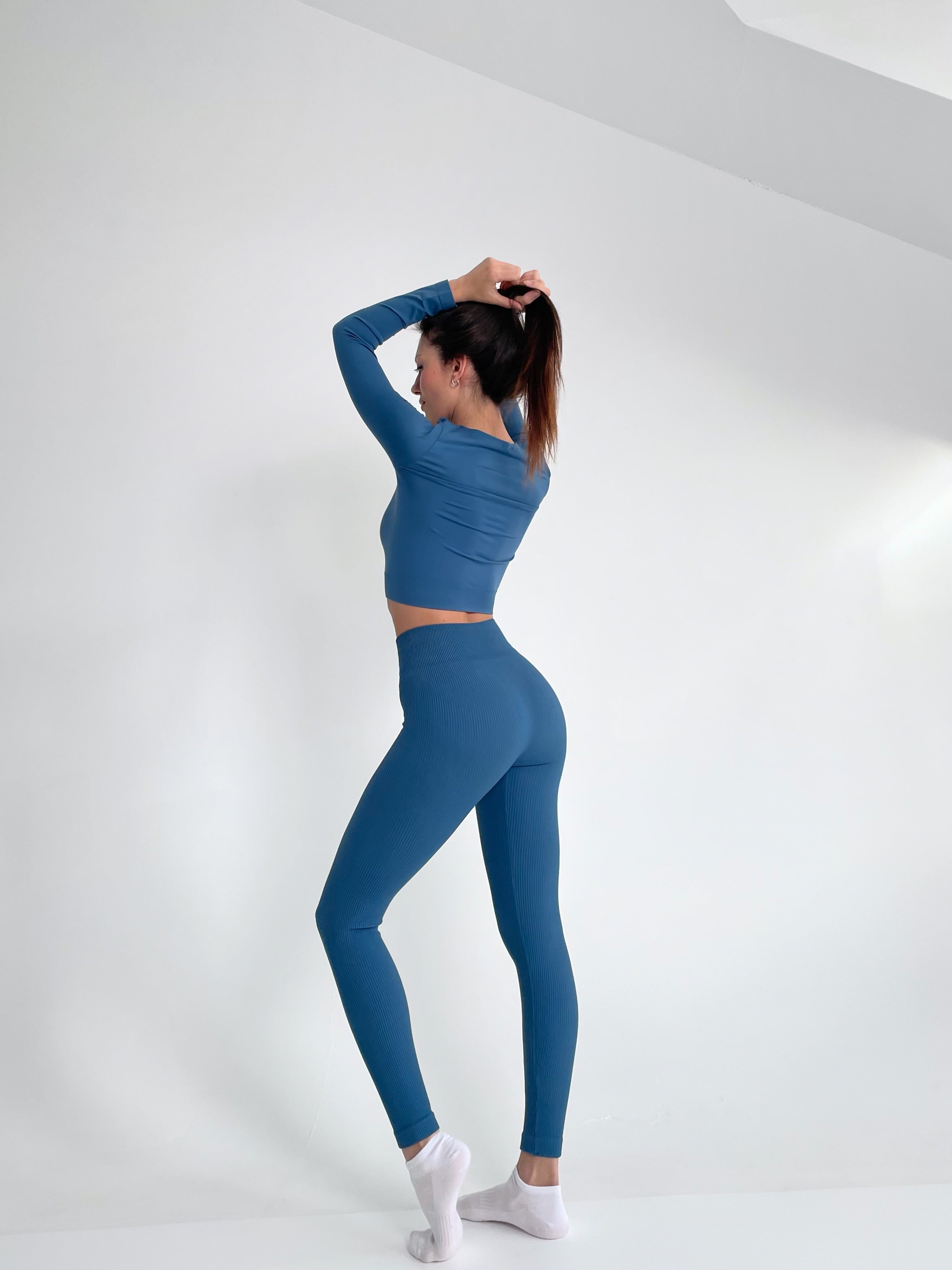 Seamless Cropped Long Sleeve Top in Slate Blue