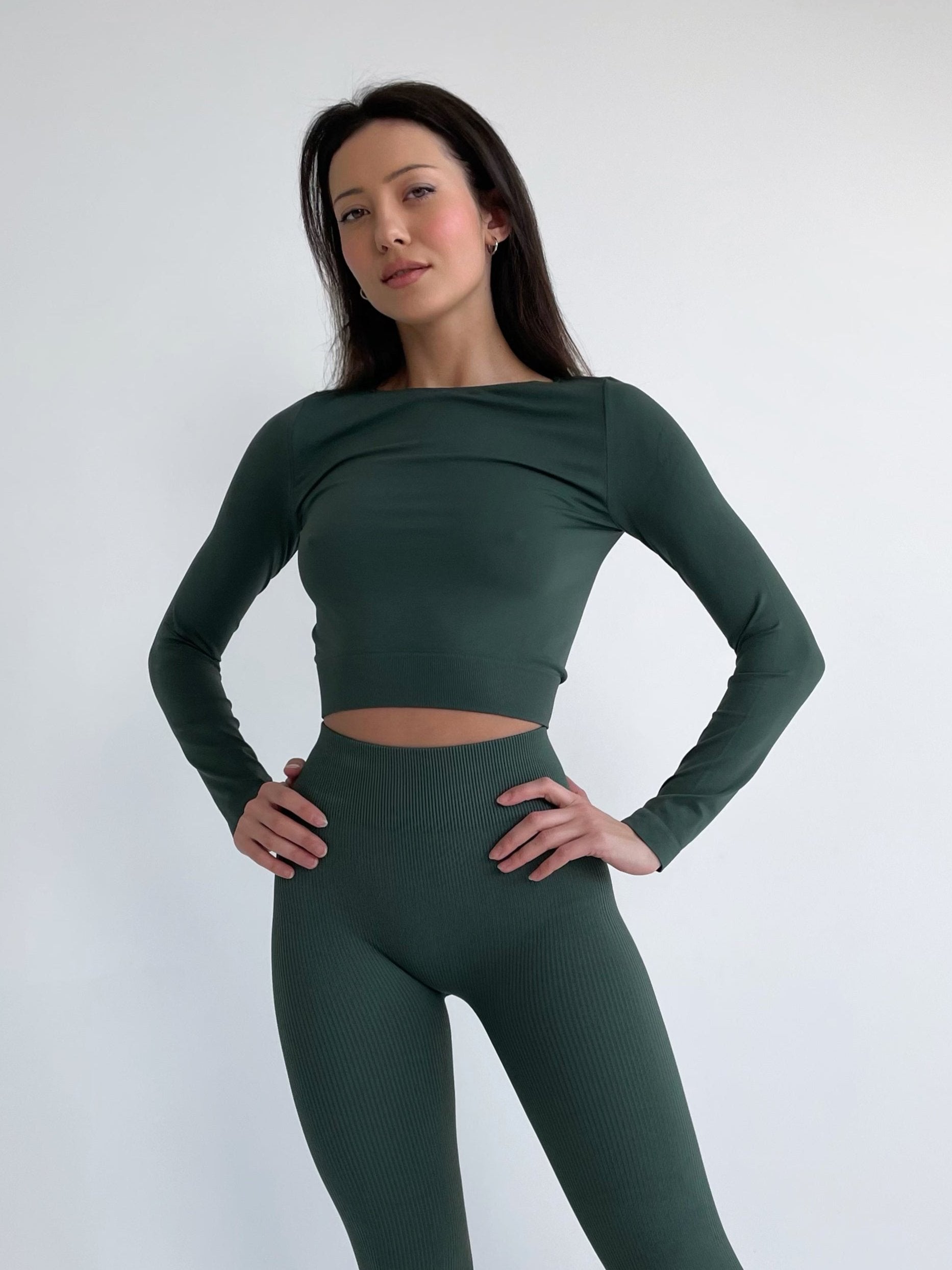 Seamless Cropped Long Sleeve Top in Khaki