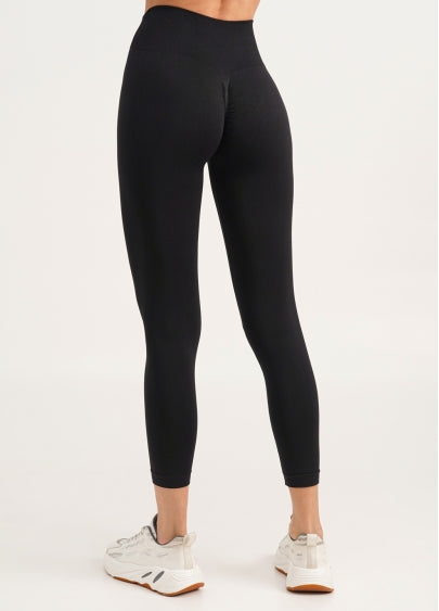 Seamless Scrunch Leggings in Black