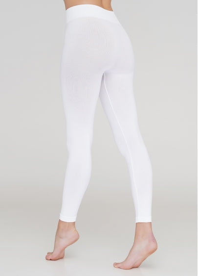 Seamless Mid Waist Leggings in White